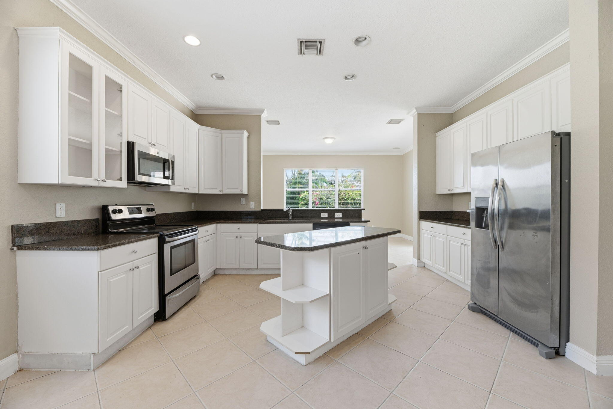 126 Magnolia, Jupiter FL 33469