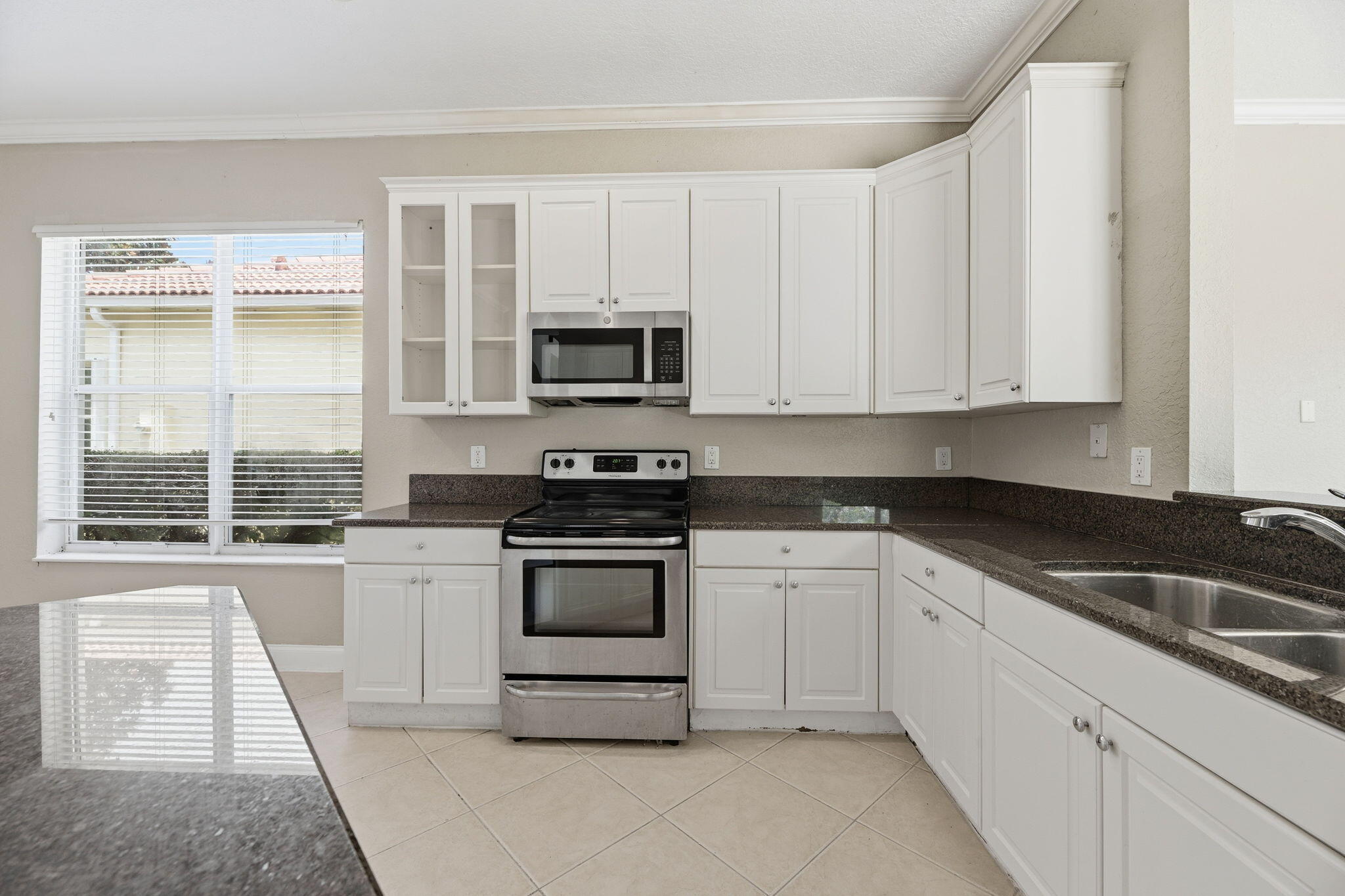 126 Magnolia, Jupiter FL 33469
