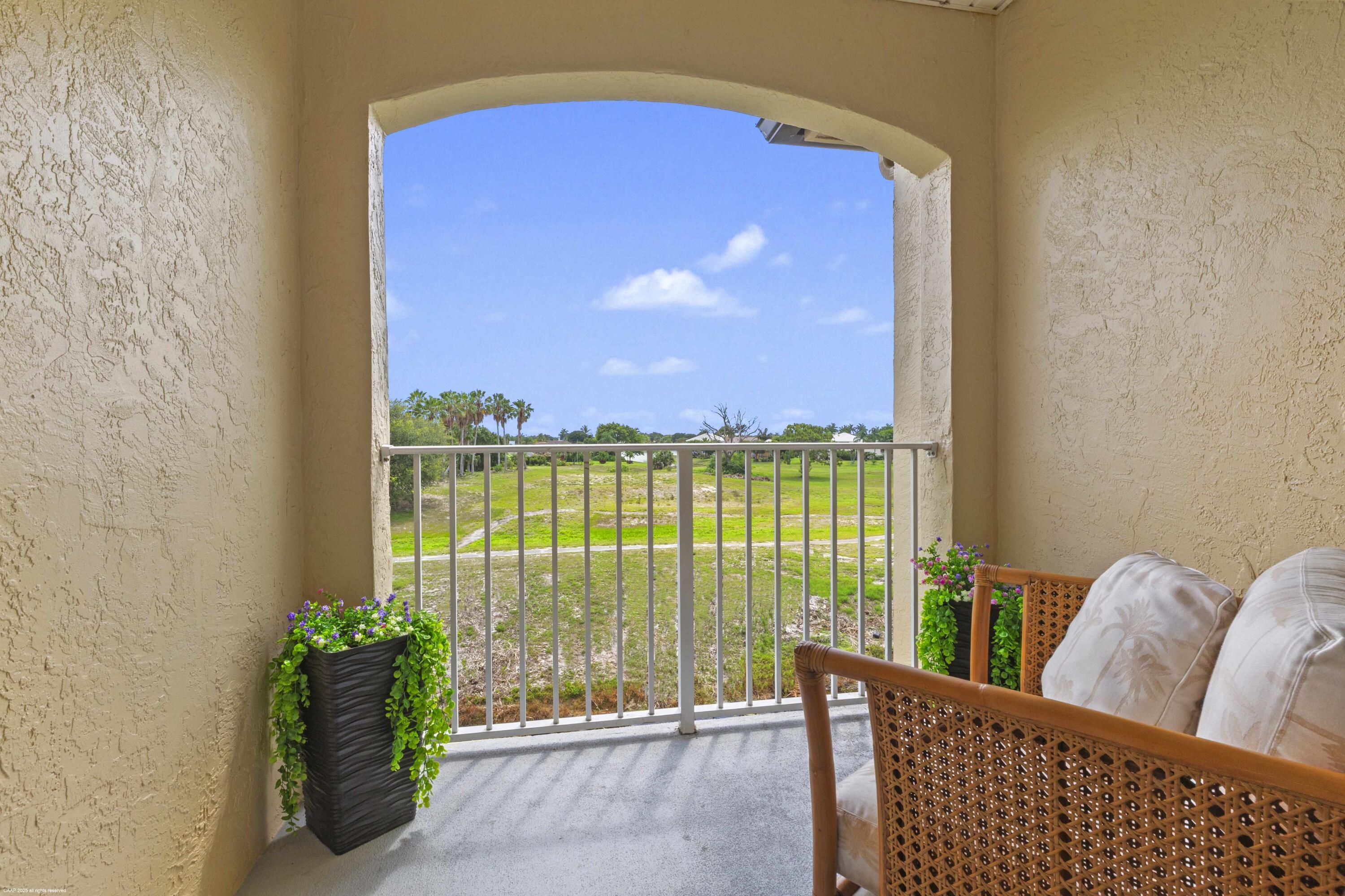 2060 Greenview Shores #318, Wellington FL 33414