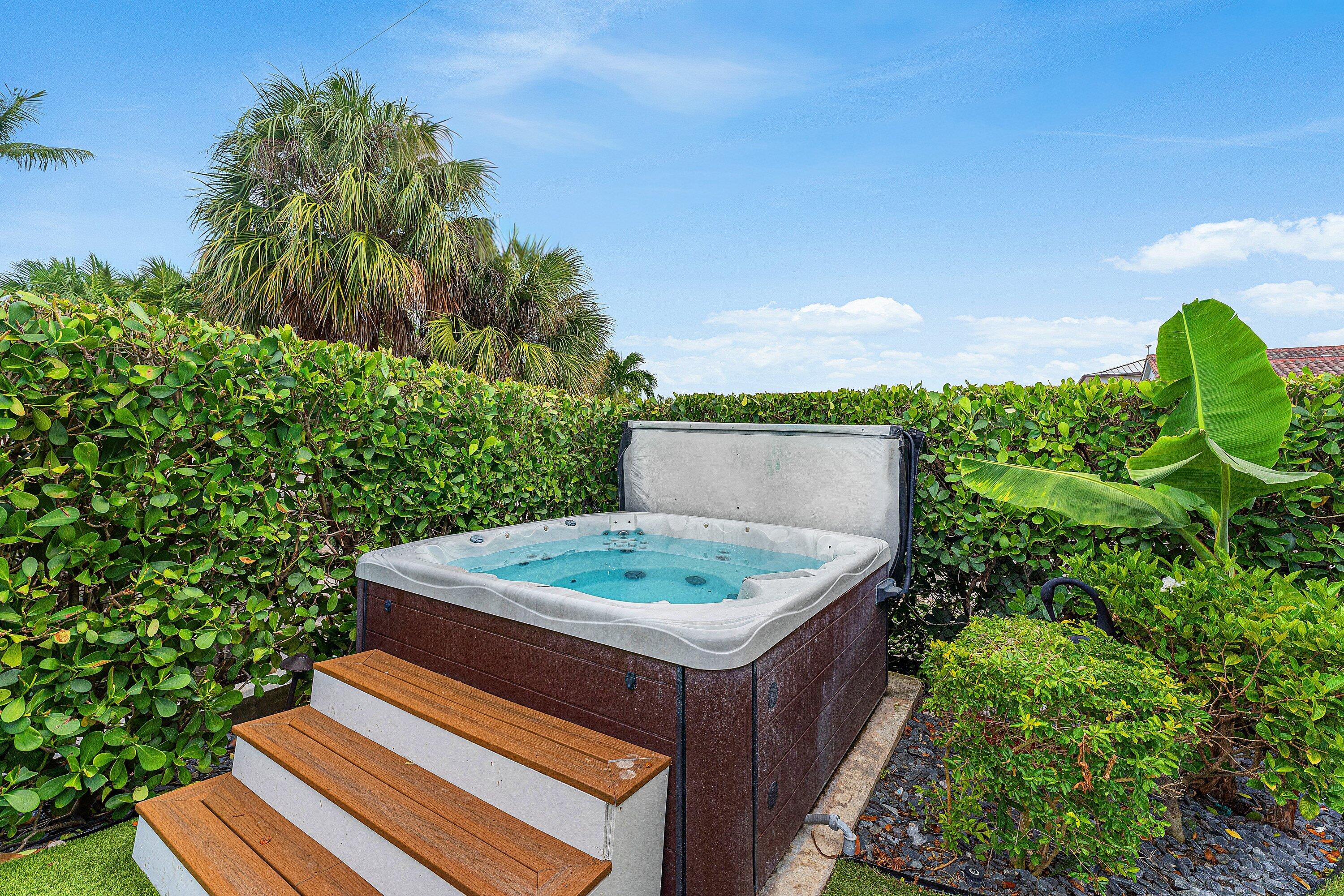 6500 NE 7th, Boca Raton FL 33487