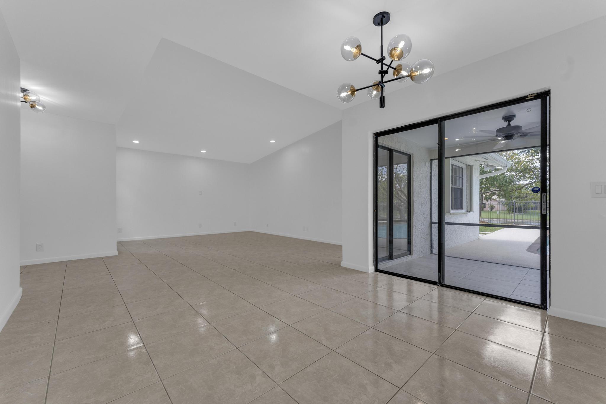 10084 Camelback, Boca Raton FL 33498