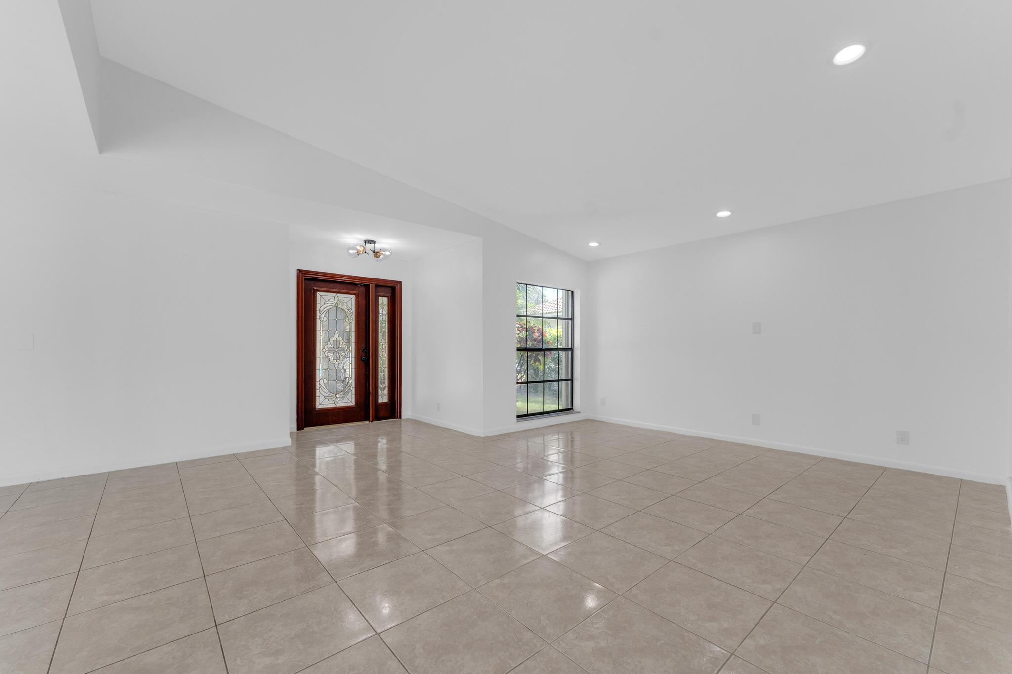 10084 Camelback, Boca Raton FL 33498