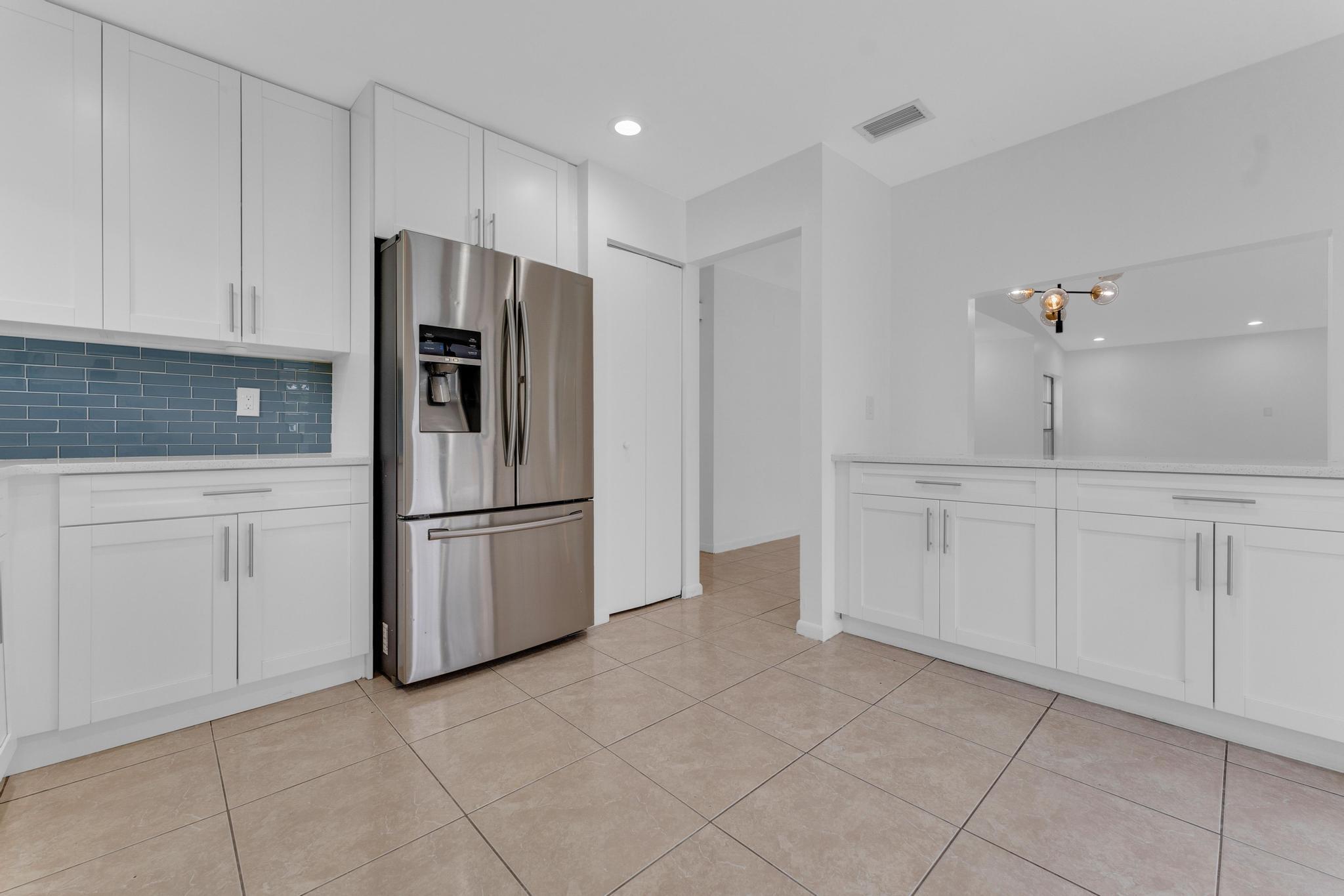 10084 Camelback, Boca Raton FL 33498