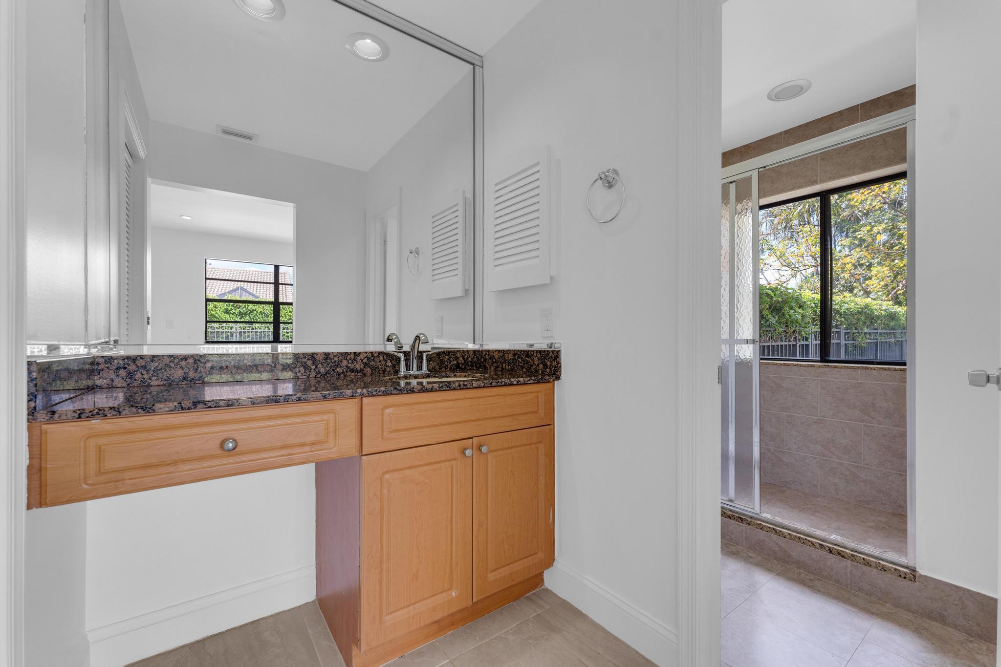 10084 Camelback, Boca Raton FL 33498