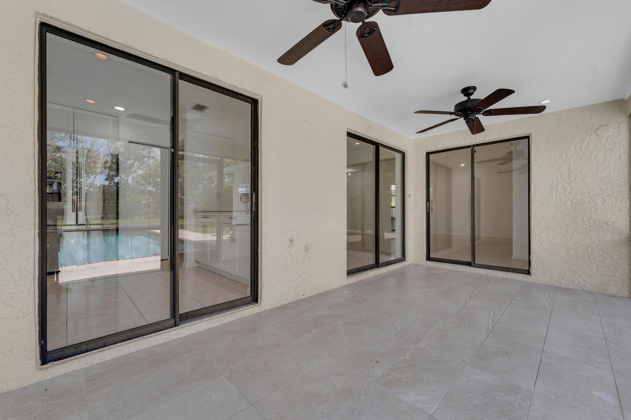 10084 Camelback, Boca Raton FL 33498