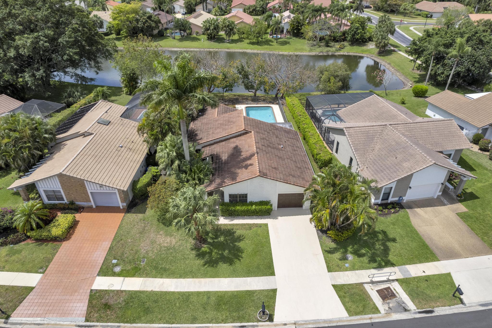 10084 Camelback, Boca Raton FL 33498