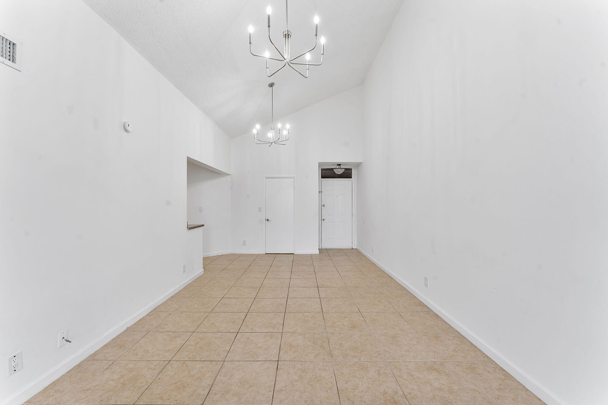 212 Lake Pointe #302, Oakland Park FL 33309
