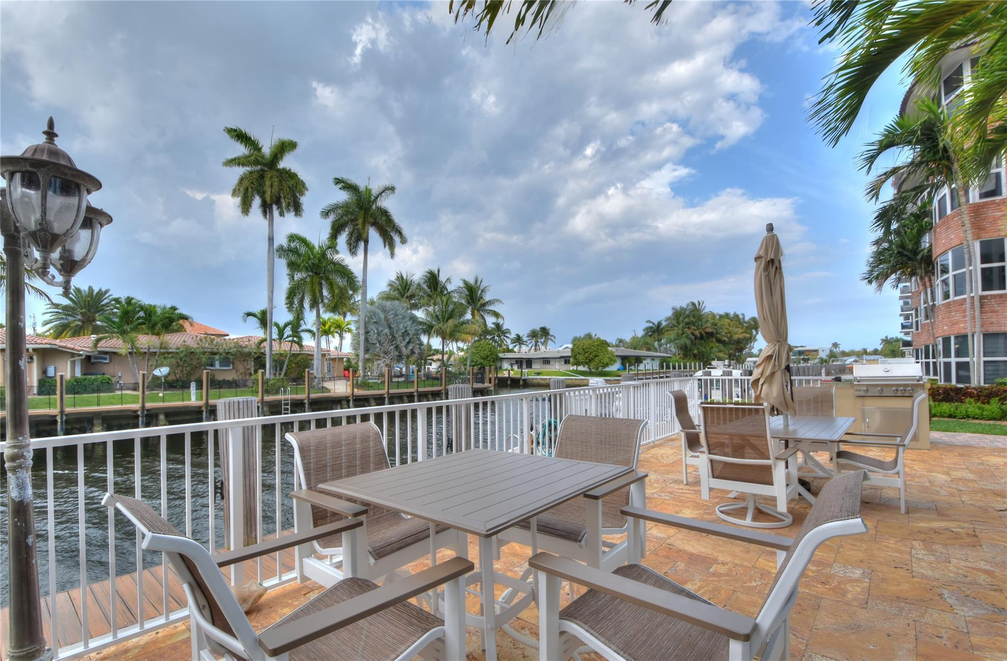 3111 NE 51st #405c, Fort Lauderdale FL 33308