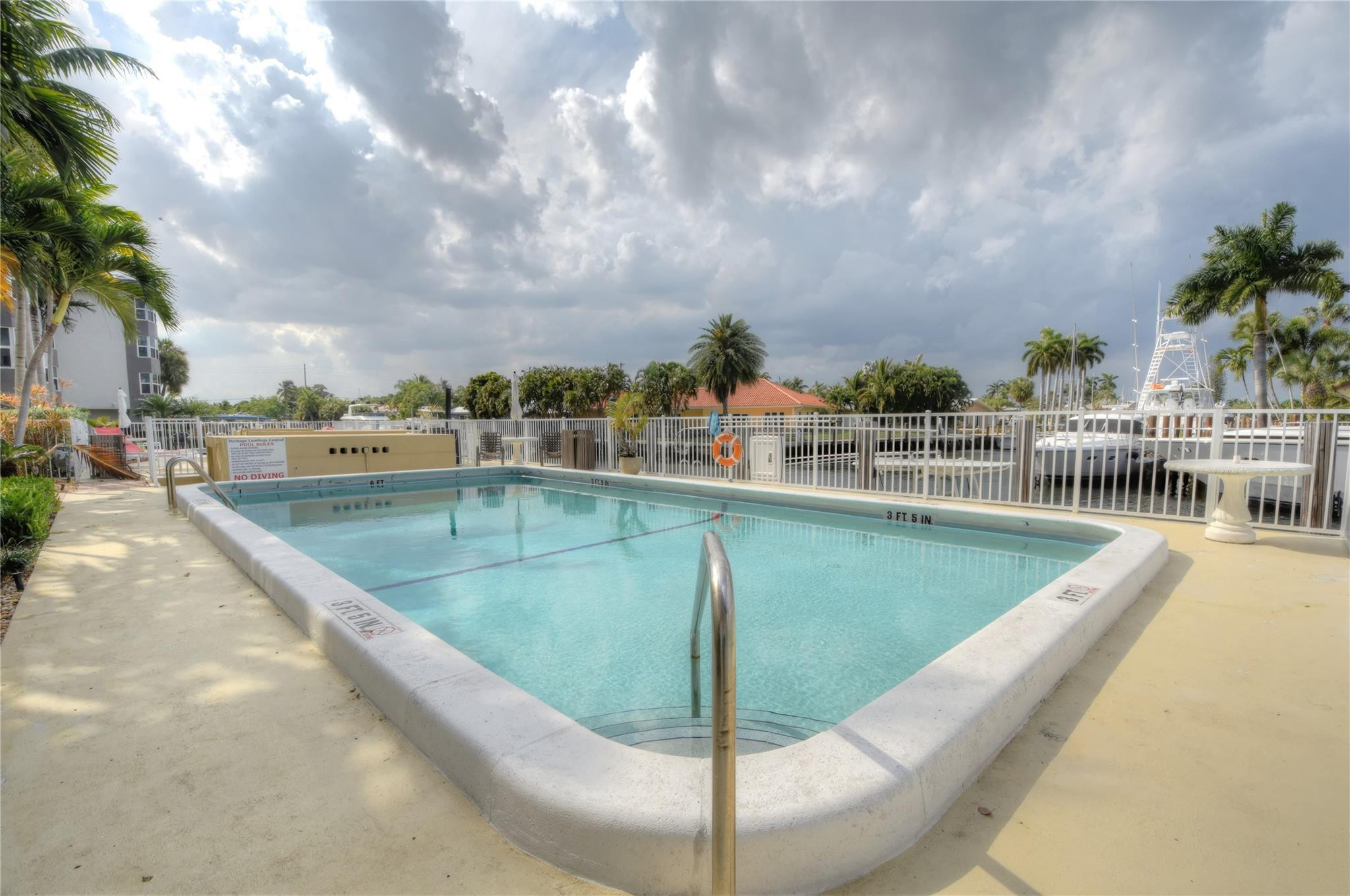 3111 NE 51st #405c, Fort Lauderdale FL 33308
