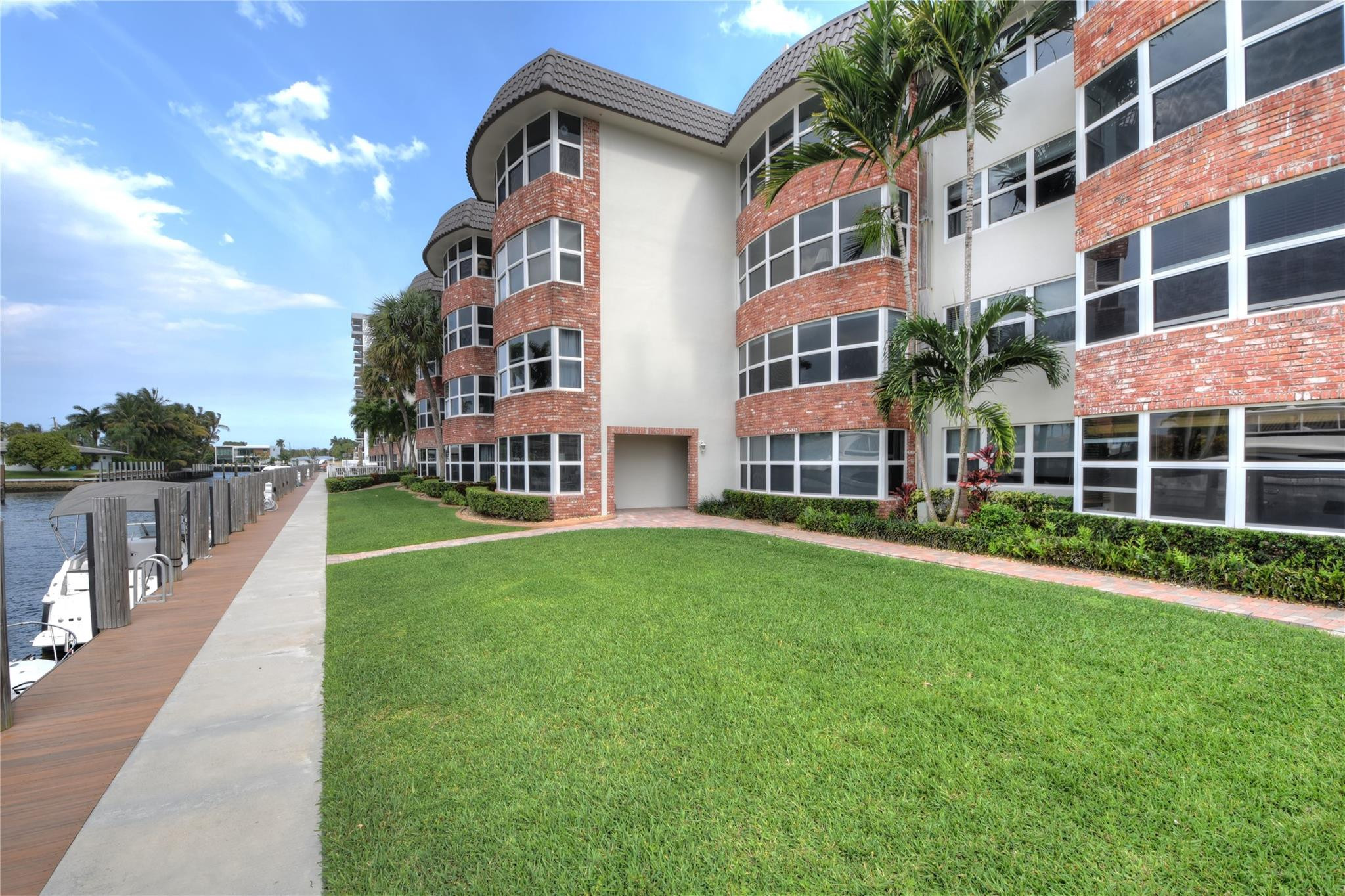 3111 NE 51st #405c, Fort Lauderdale FL 33308