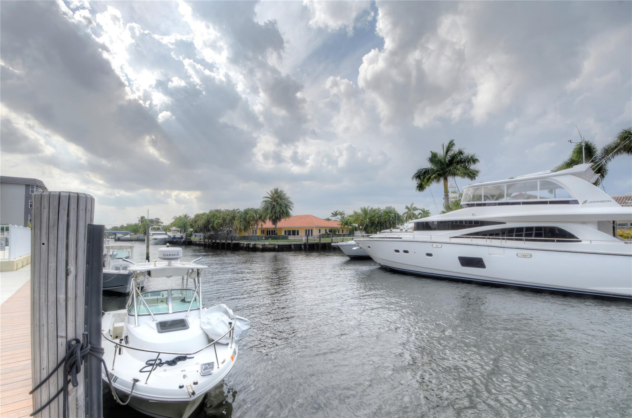 3111 NE 51st #405c, Fort Lauderdale FL 33308