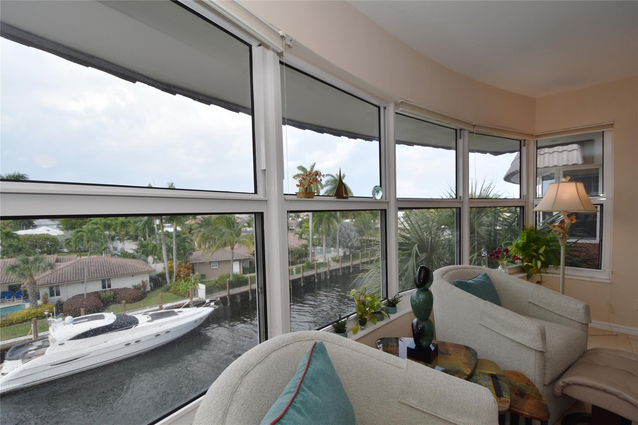 3111 NE 51st #405c, Fort Lauderdale FL 33308