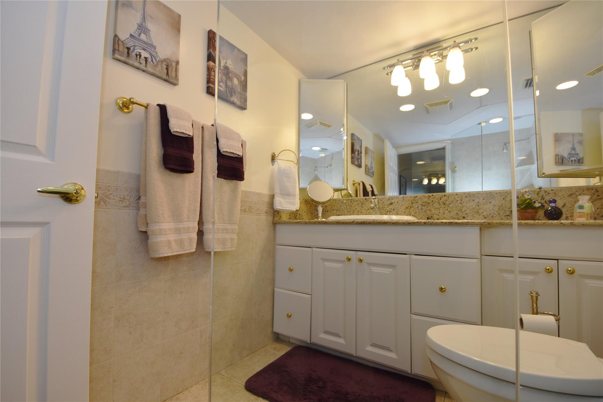 3111 NE 51st #405c, Fort Lauderdale FL 33308