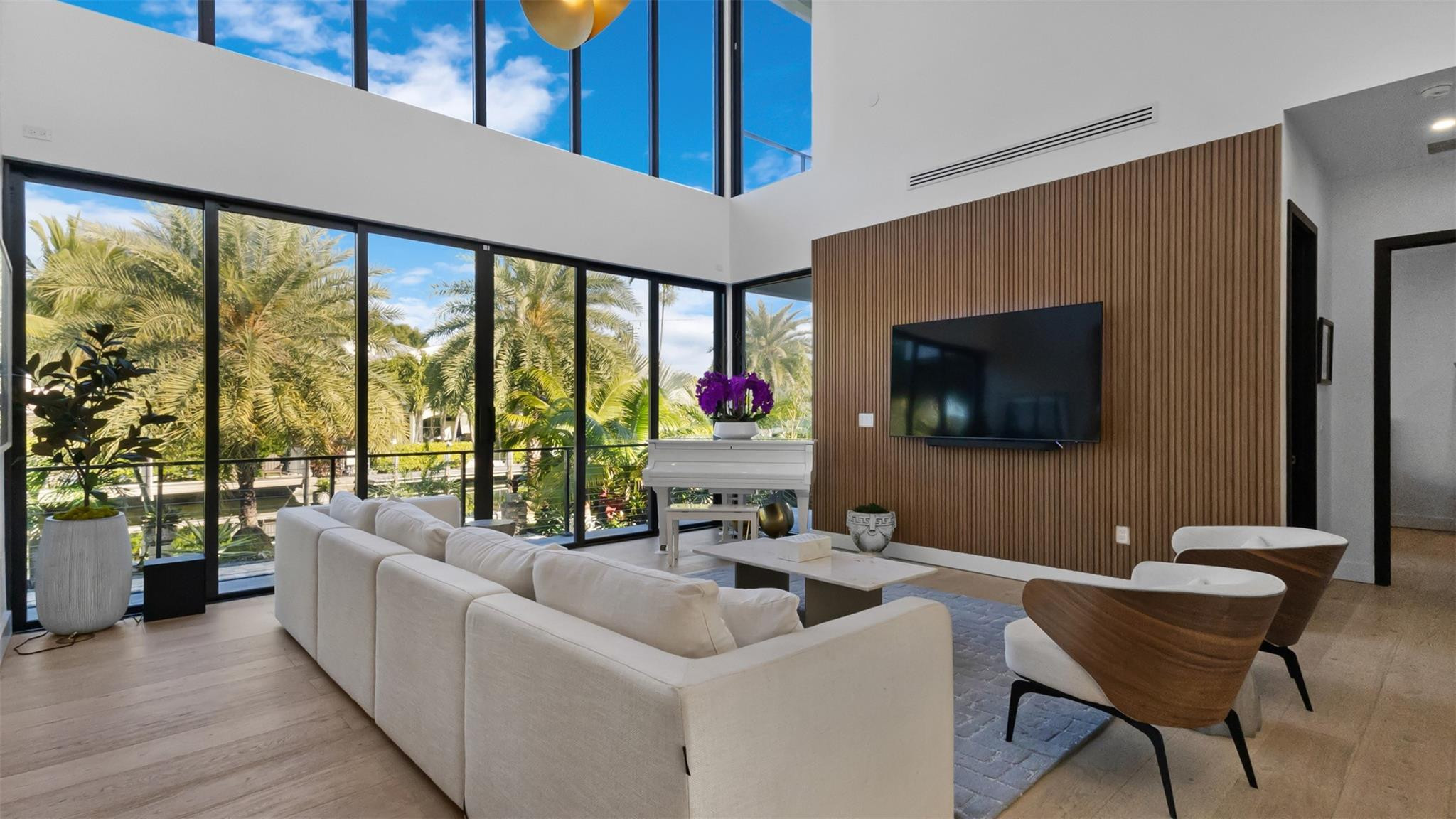 823 Ponce De Leon, Fort Lauderdale FL 33316