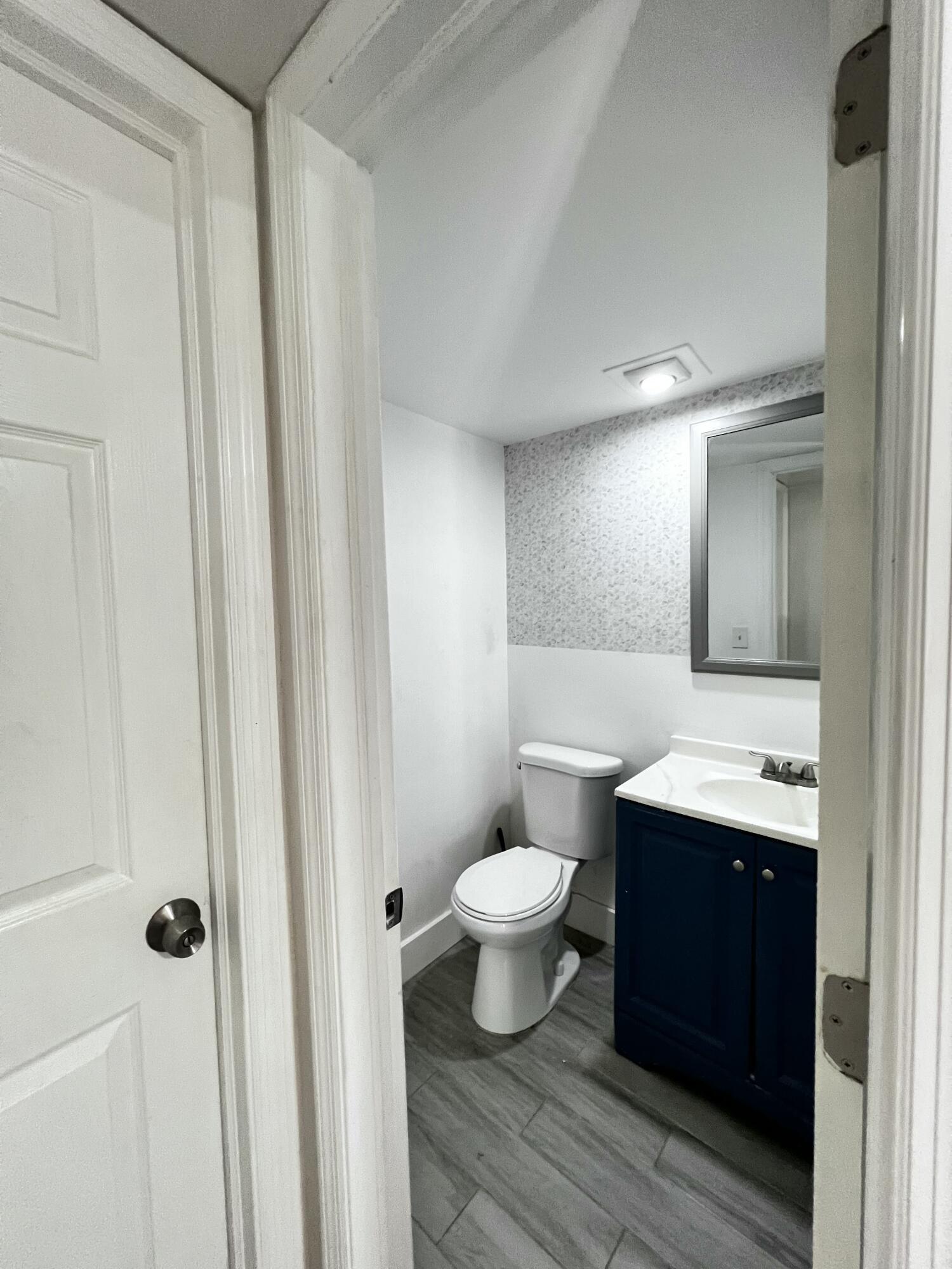 295 Woodland, Palm Springs FL 33461