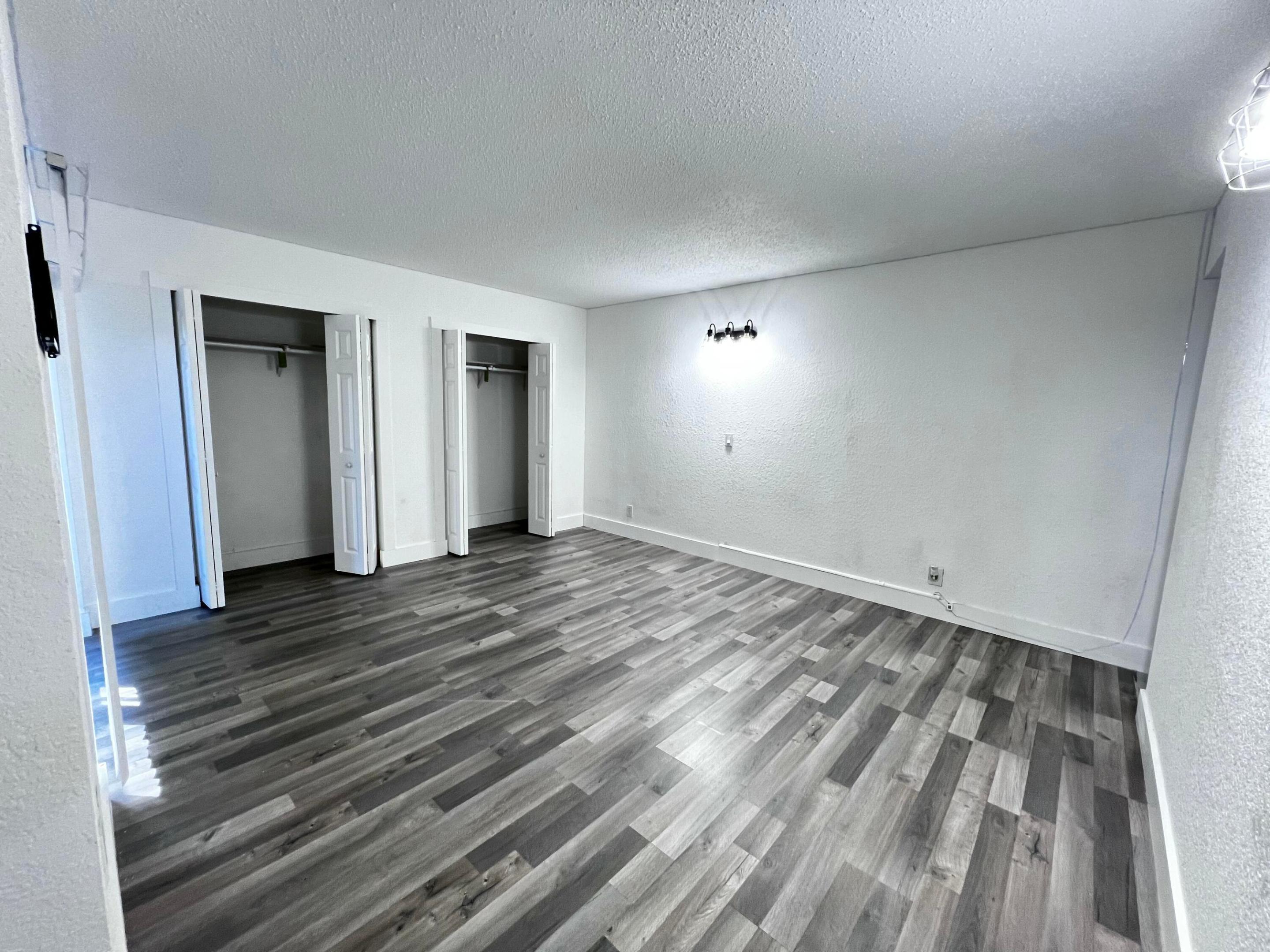 295 Woodland, Palm Springs FL 33461