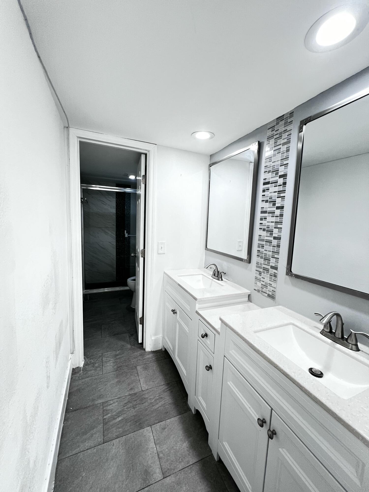 295 Woodland, Palm Springs FL 33461