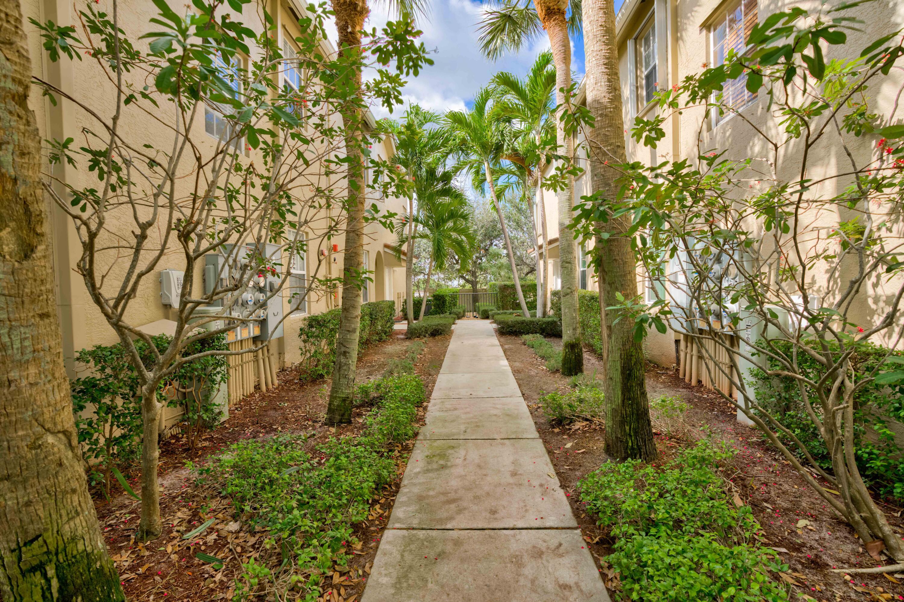115 Lighthouse #B, Tequesta FL 33469
