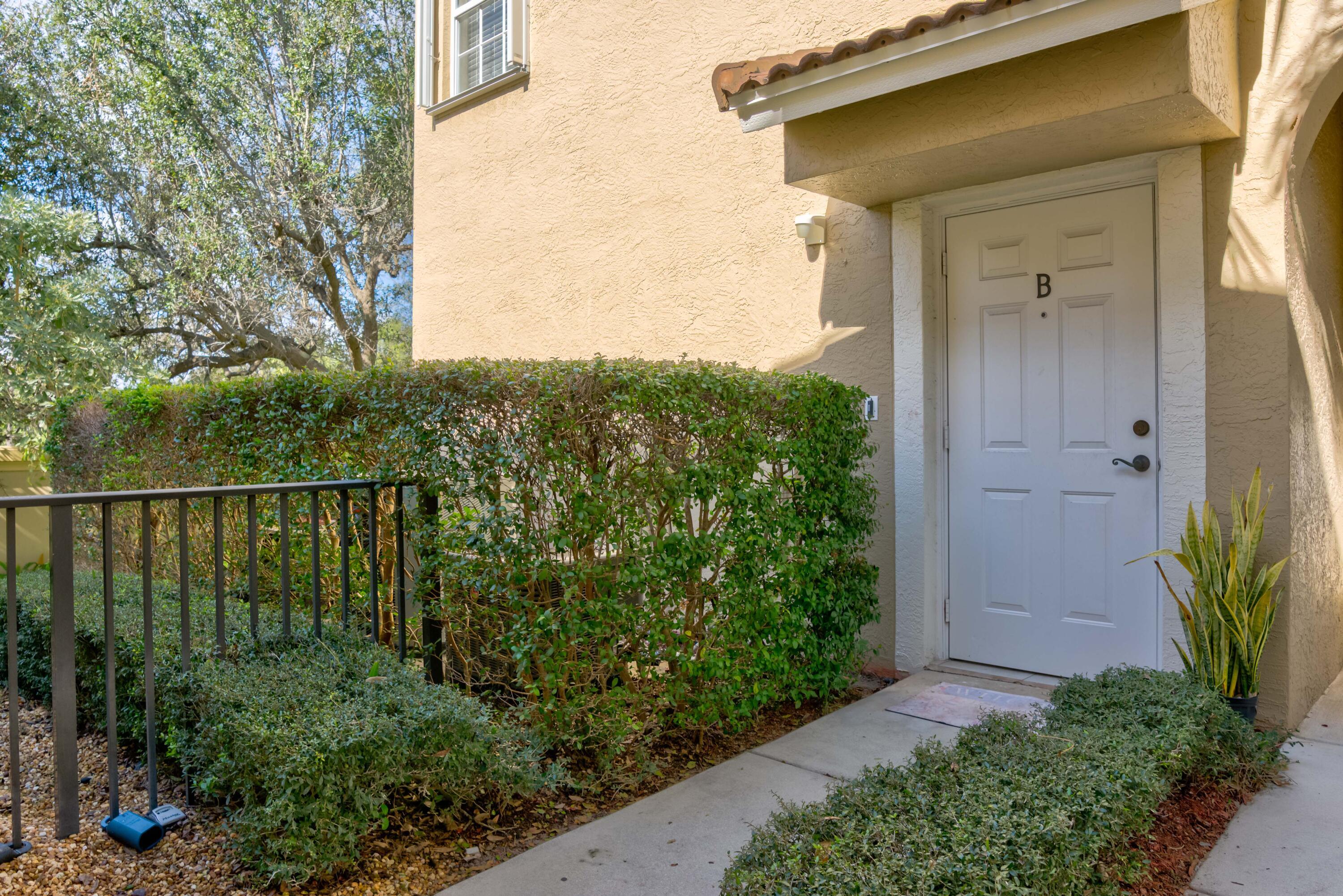 115 Lighthouse #B, Tequesta FL 33469