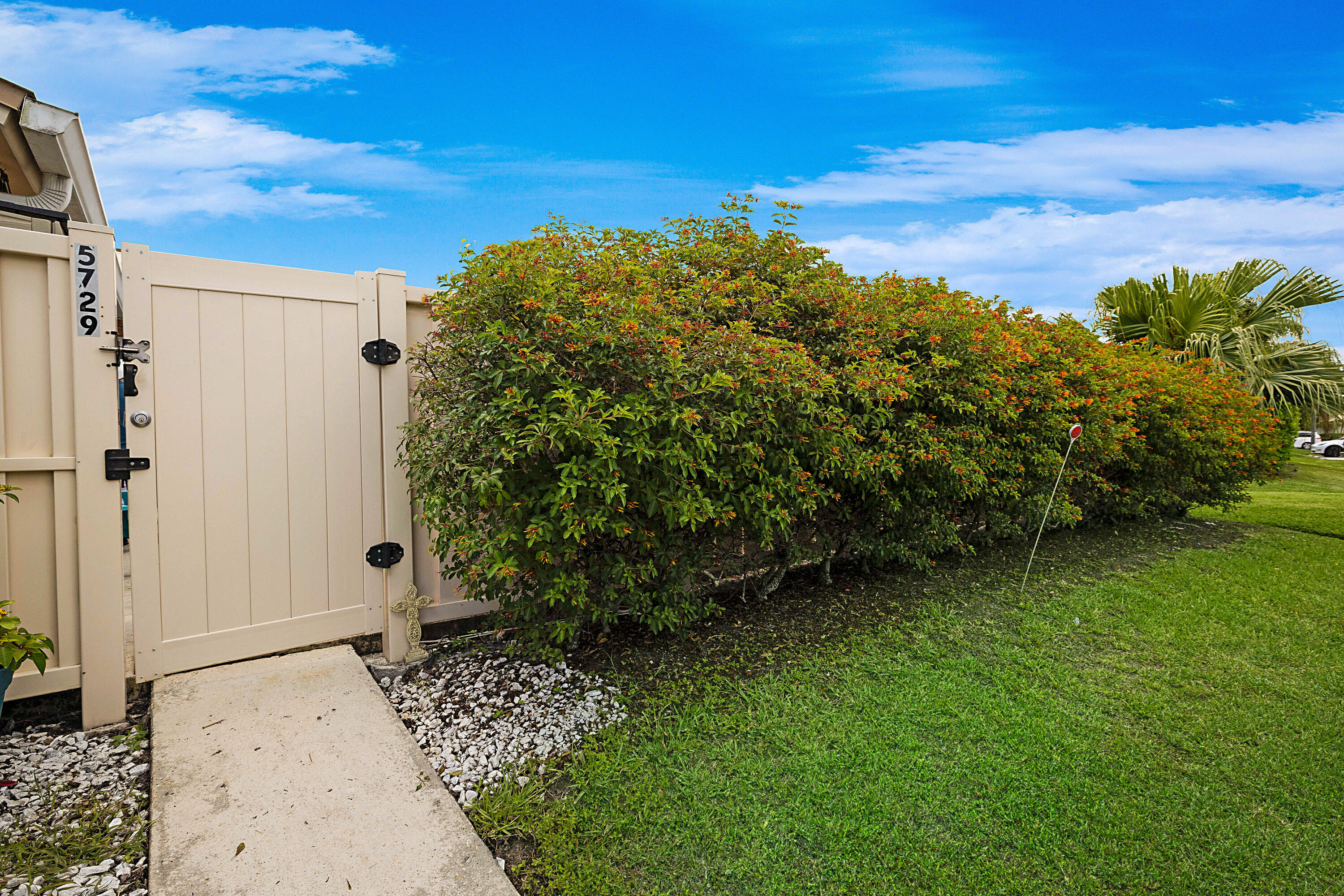 5729 Golden Eagle, Palm Beach Gardens FL 33418
