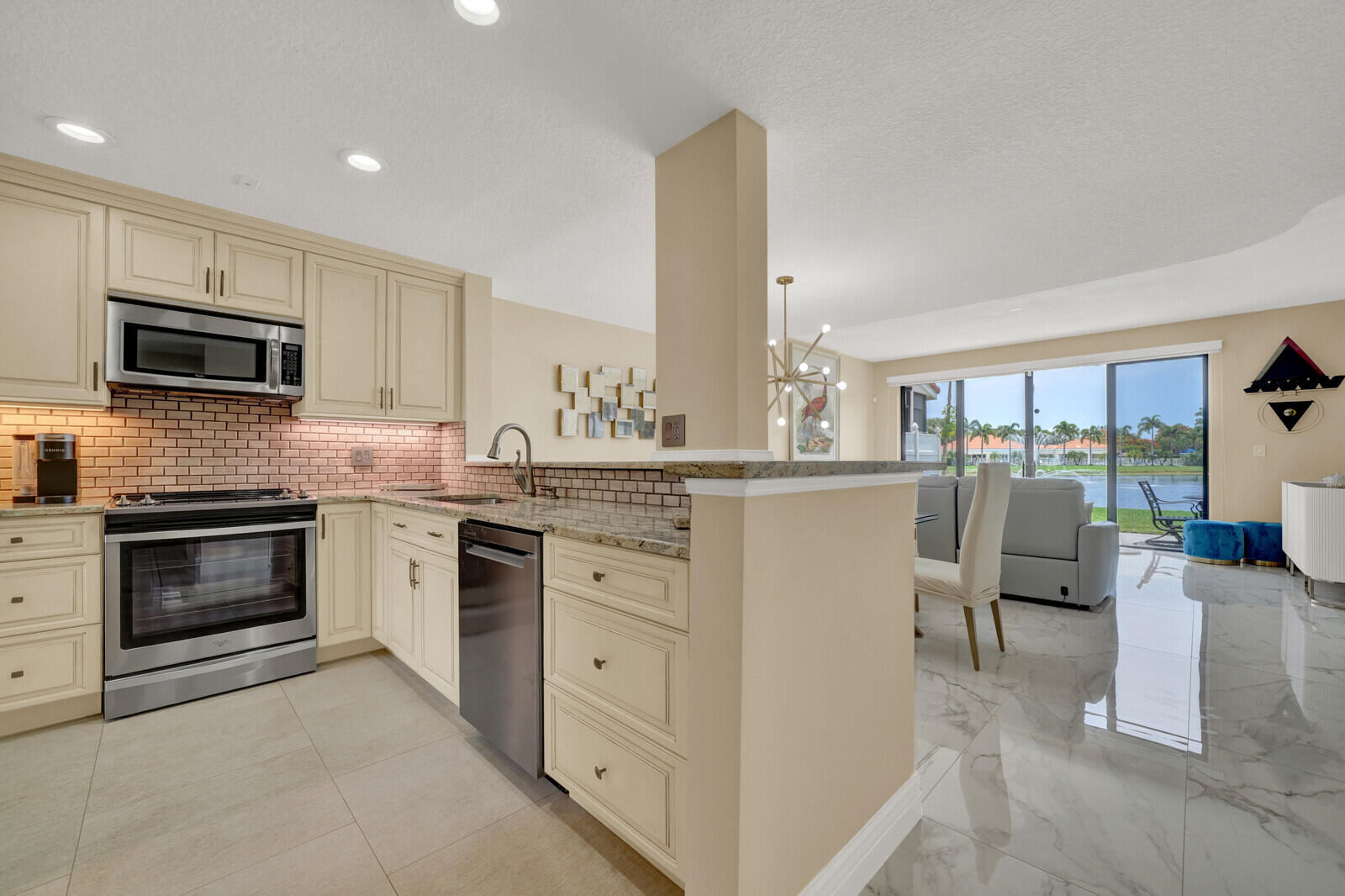 8634 Vía Reale #1, Boca Raton FL 33496