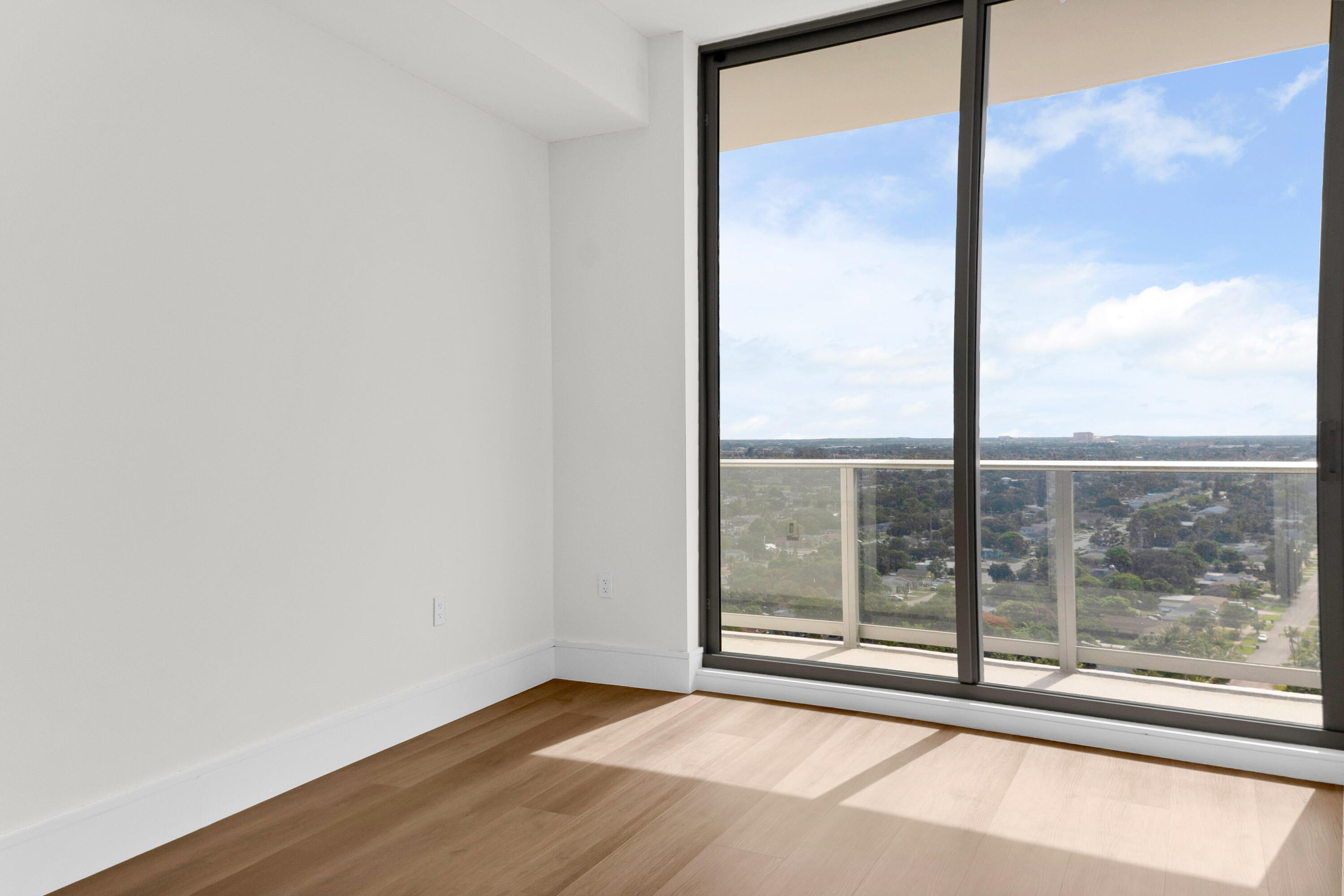 220 Lake Shore #1908, Lake Park FL 33403