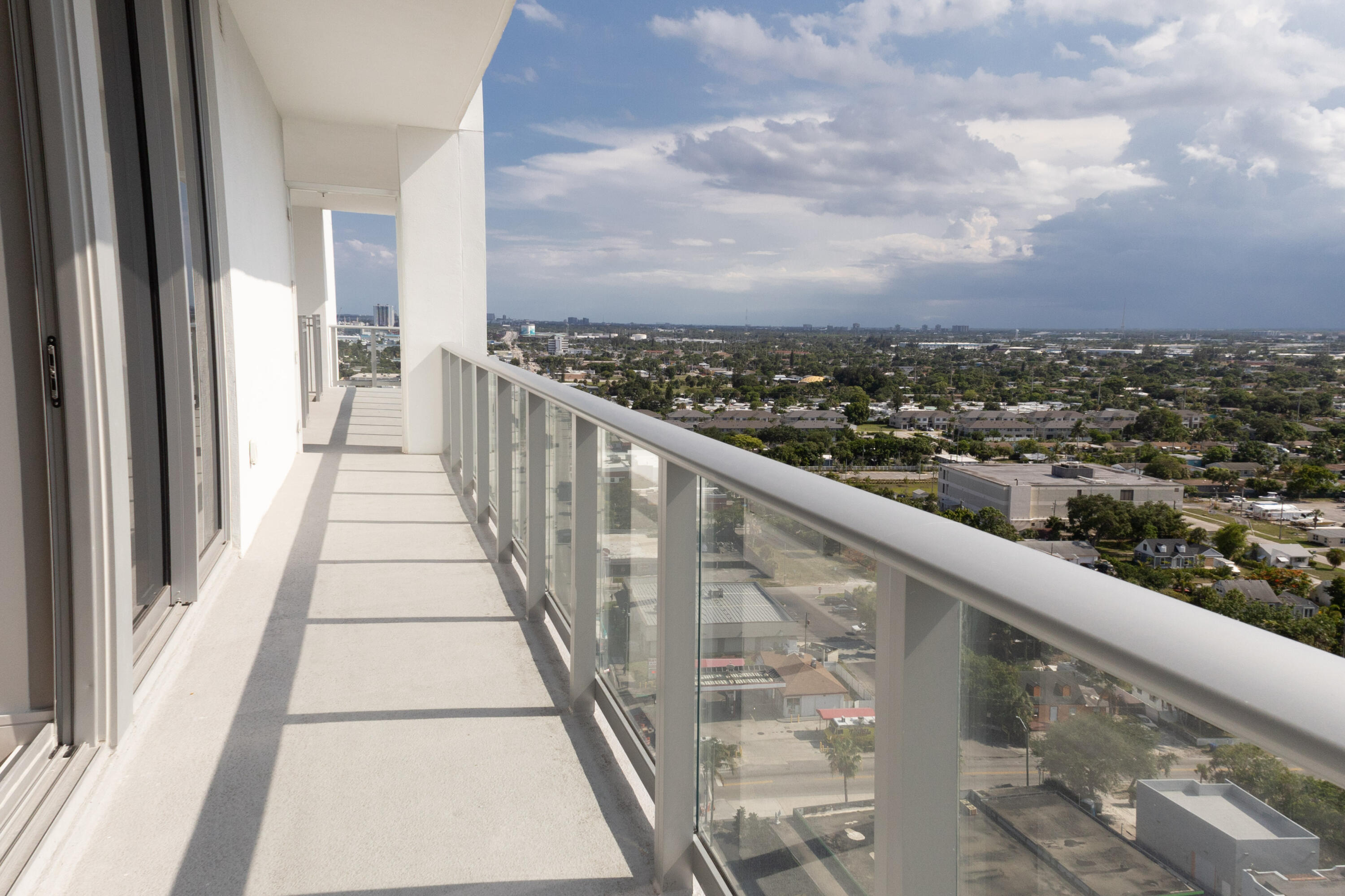 220 Lake Shore #1908, Lake Park FL 33403