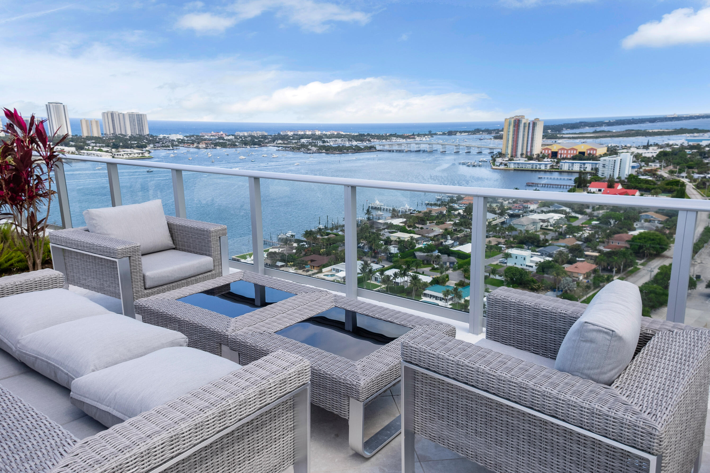 220 Lake Shore #1908, Lake Park FL 33403