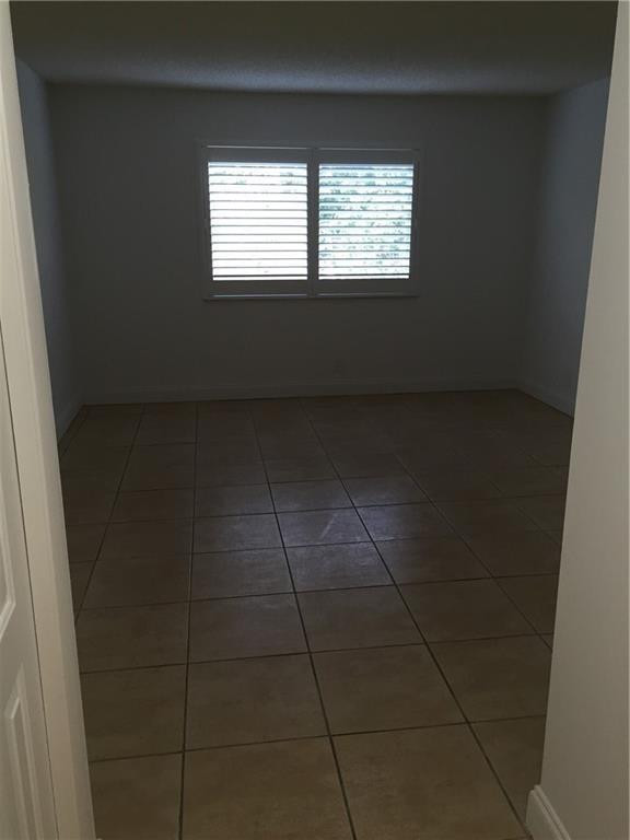 331 Lakeview #201, Weston FL 33326