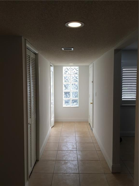 331 Lakeview #201, Weston FL 33326