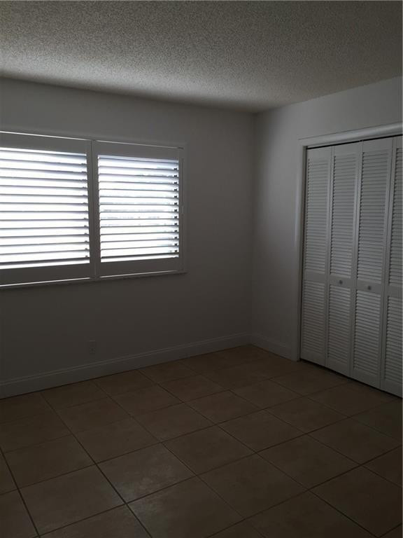 331 Lakeview #201, Weston FL 33326
