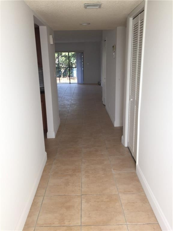 331 Lakeview #201, Weston FL 33326
