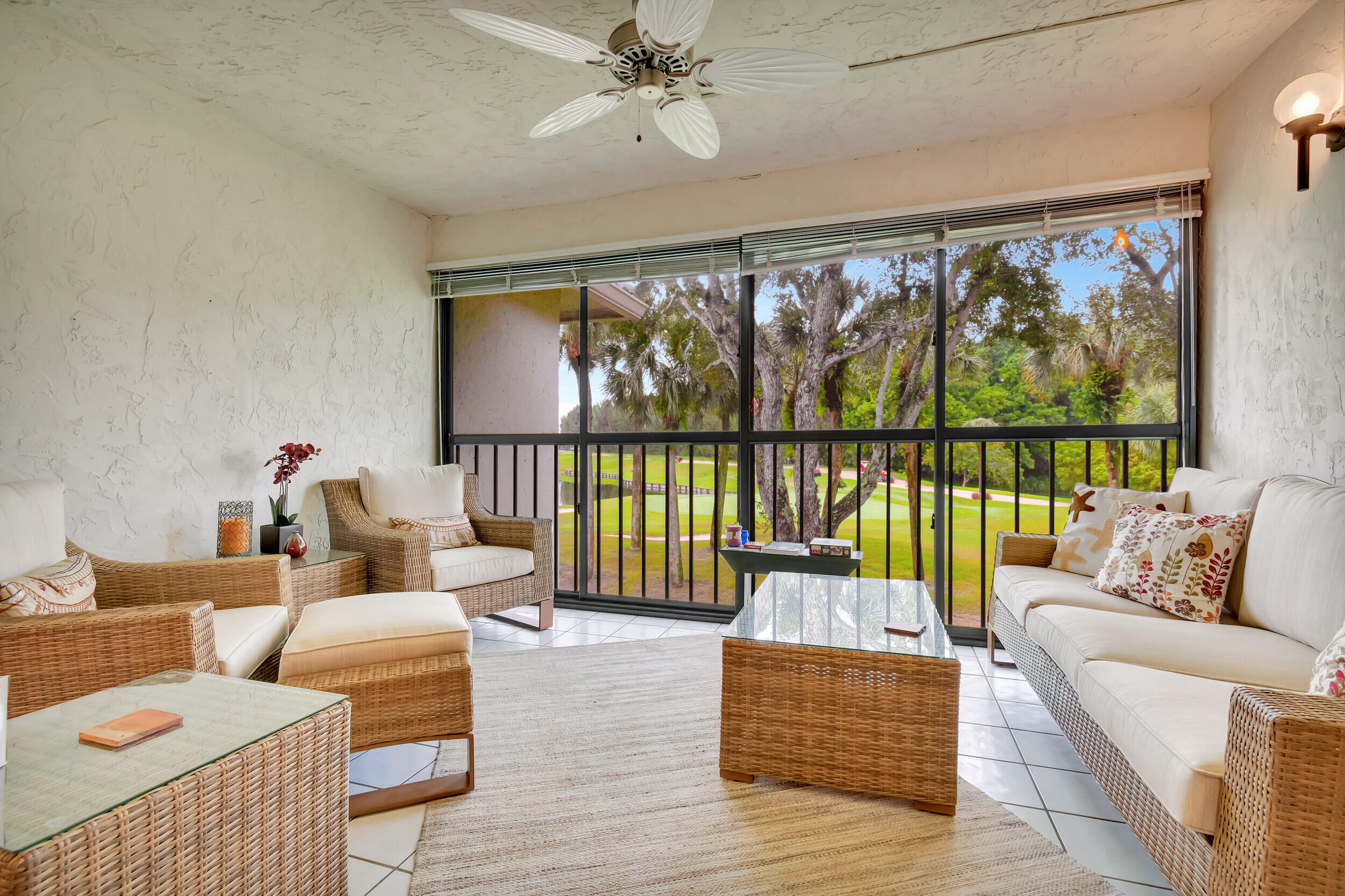 19 Westgate #19f, Boynton Beach FL 33436
