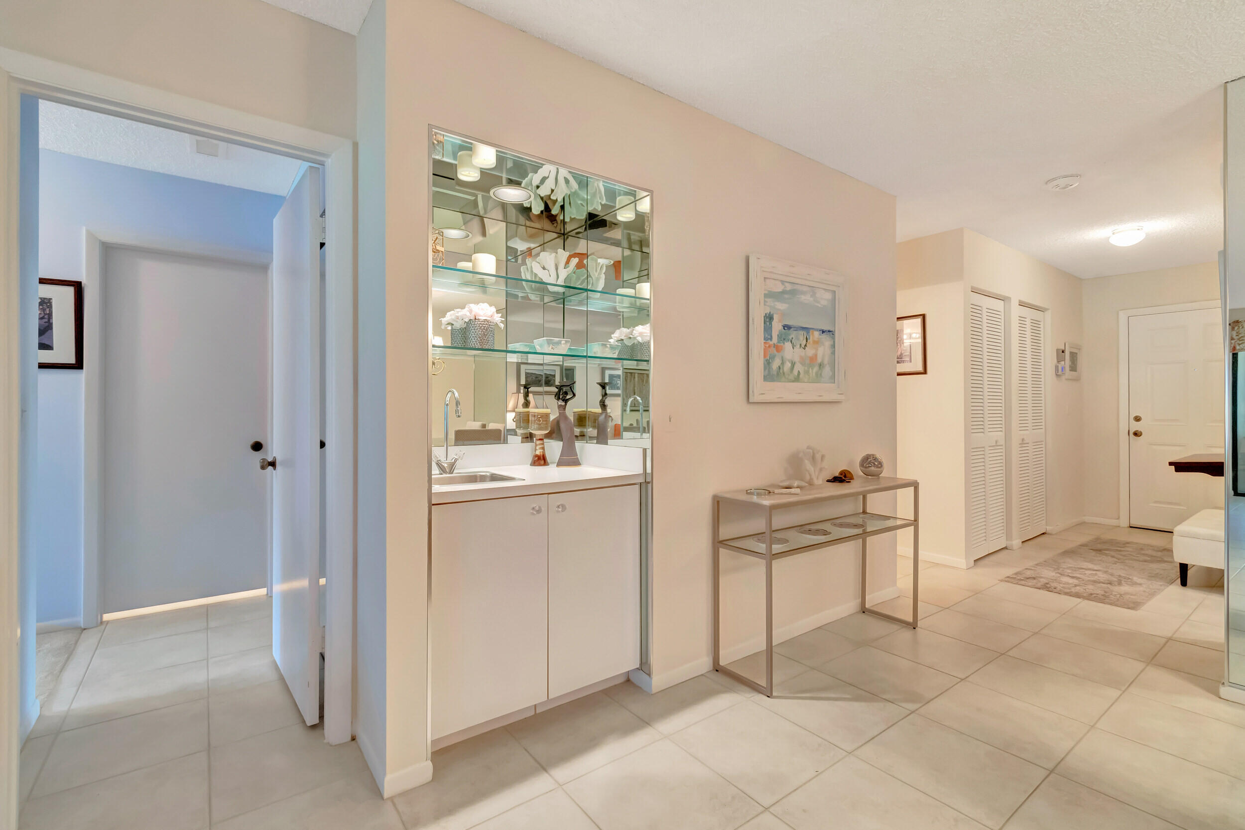 19 Westgate #19f, Boynton Beach FL 33436