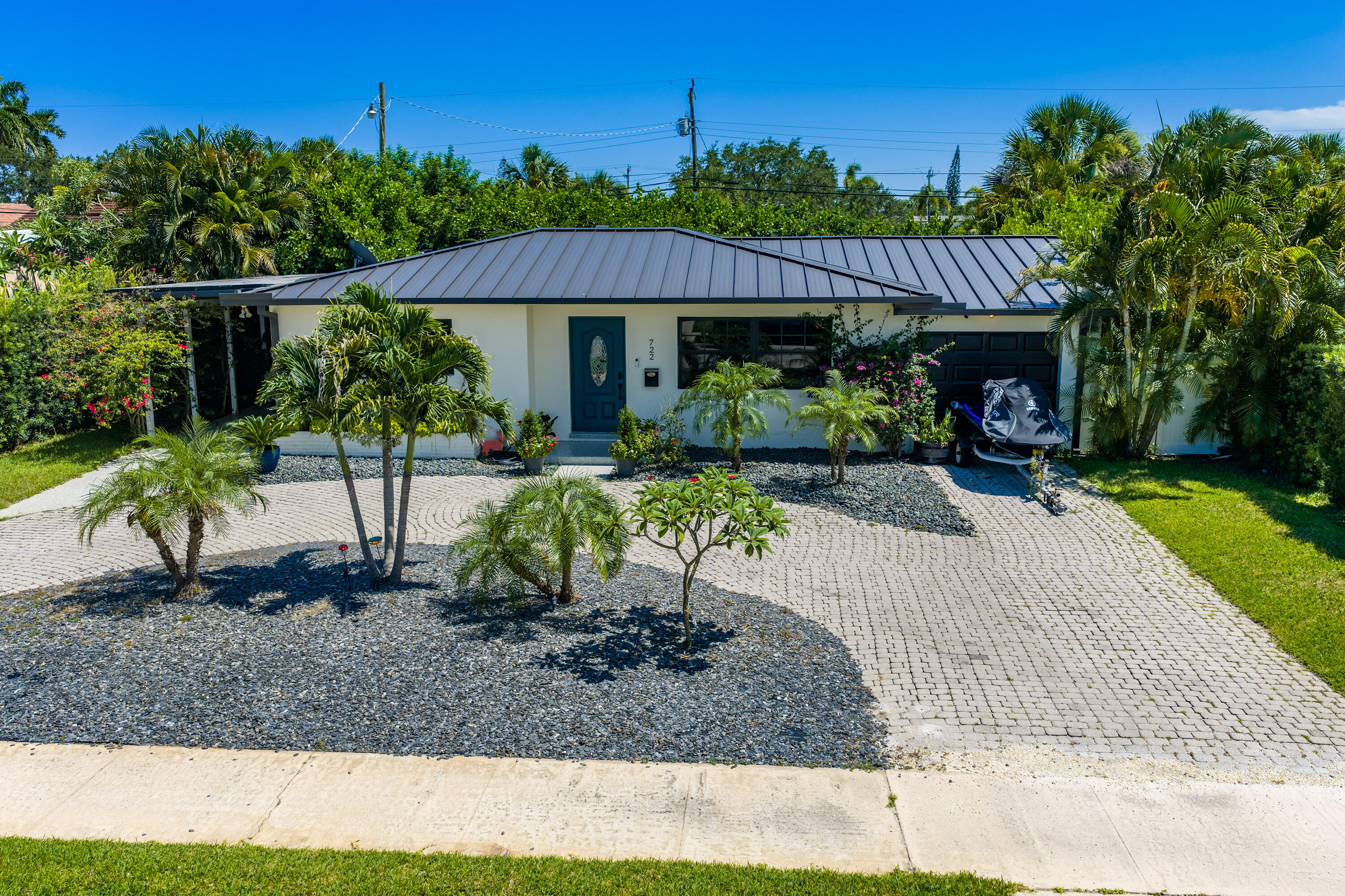 722 Greenbriar, Lake Park FL 33403