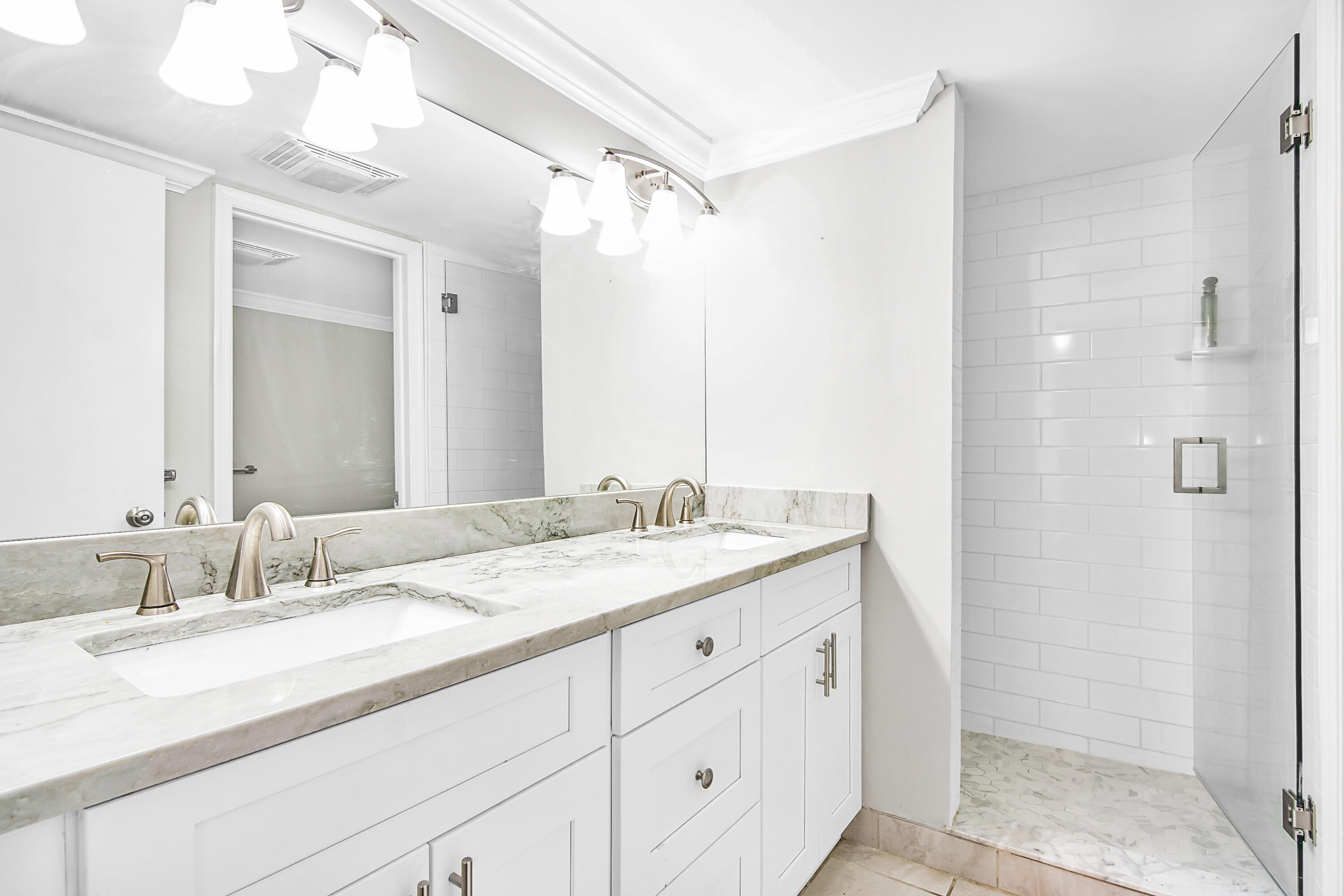 13329 Polo Club #104, Wellington FL 33414