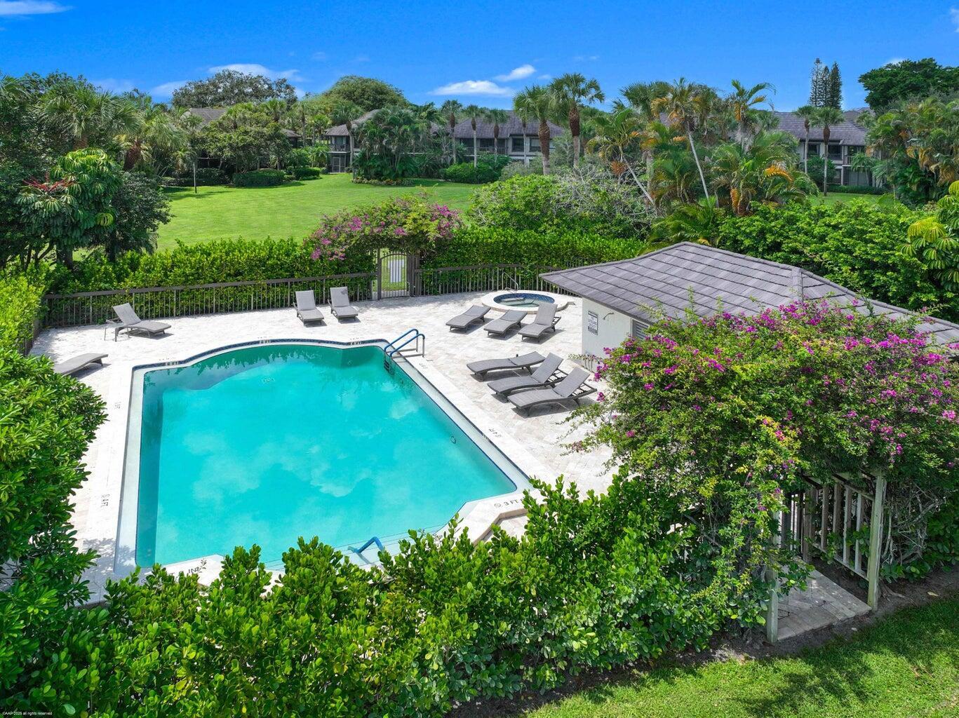13329 Polo Club #104, Wellington FL 33414