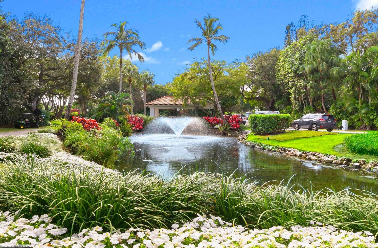 13329 Polo Club #104, Wellington FL 33414