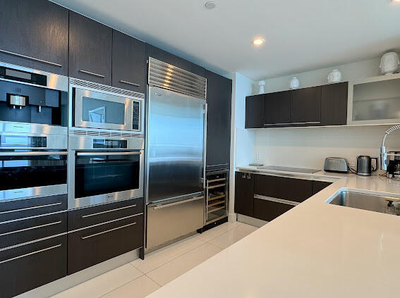 17001 Collins #4204, Sunny Isles Beach FL 33160