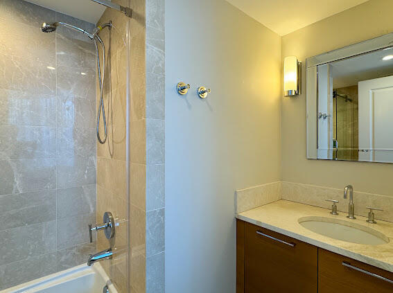 17001 Collins #4204, Sunny Isles Beach FL 33160