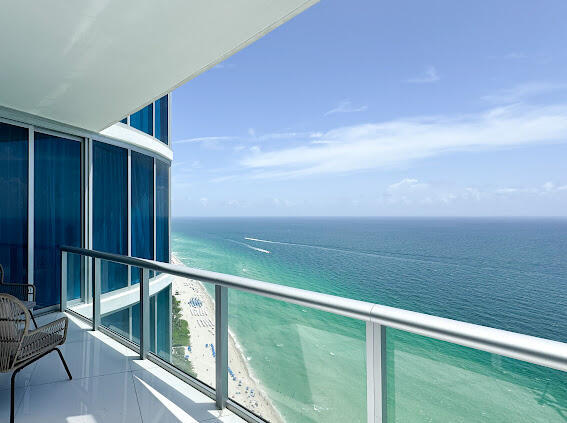 17001 Collins #4204, Sunny Isles Beach FL 33160