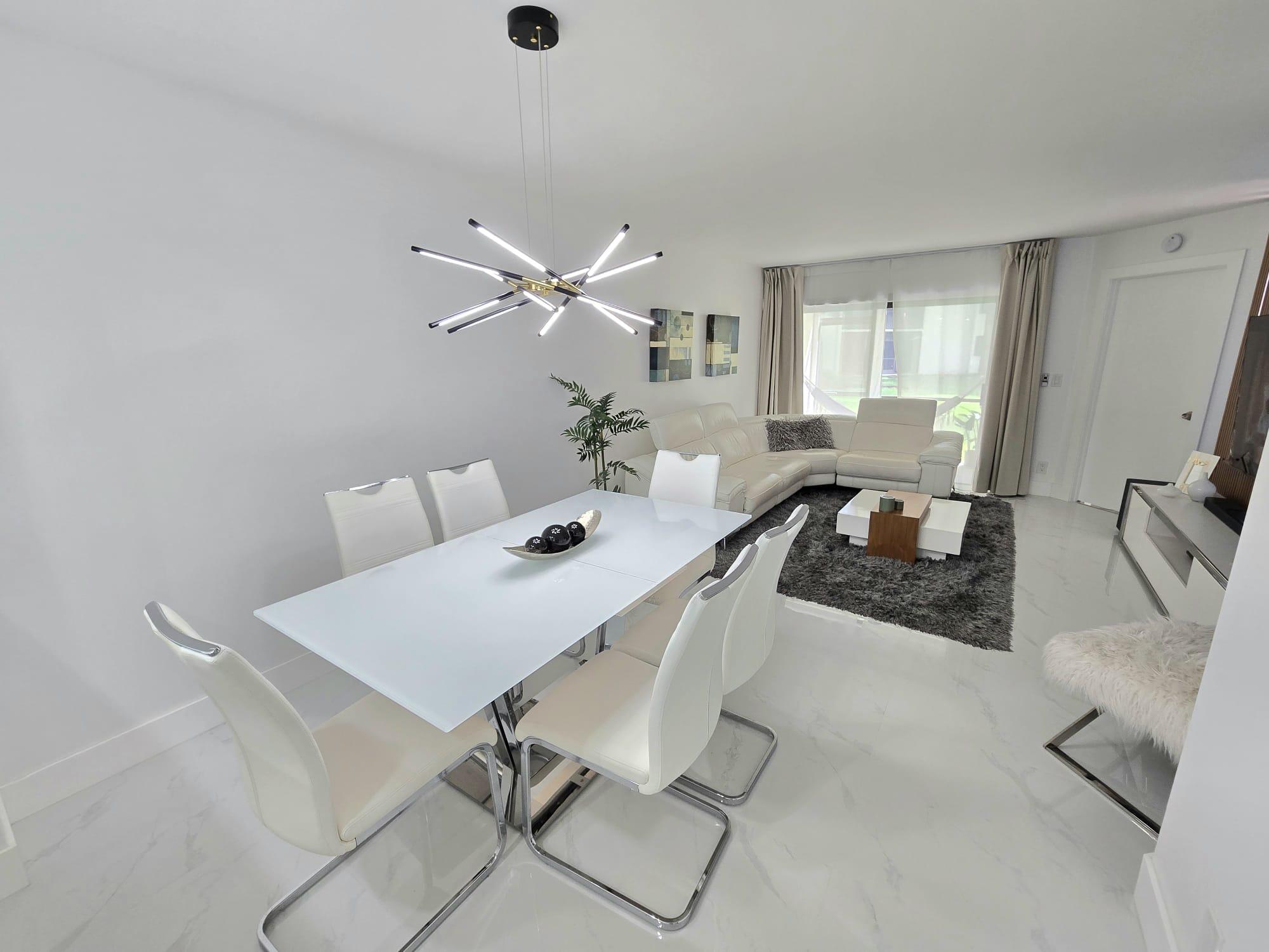 5577 Courtyard, Margate FL 33063