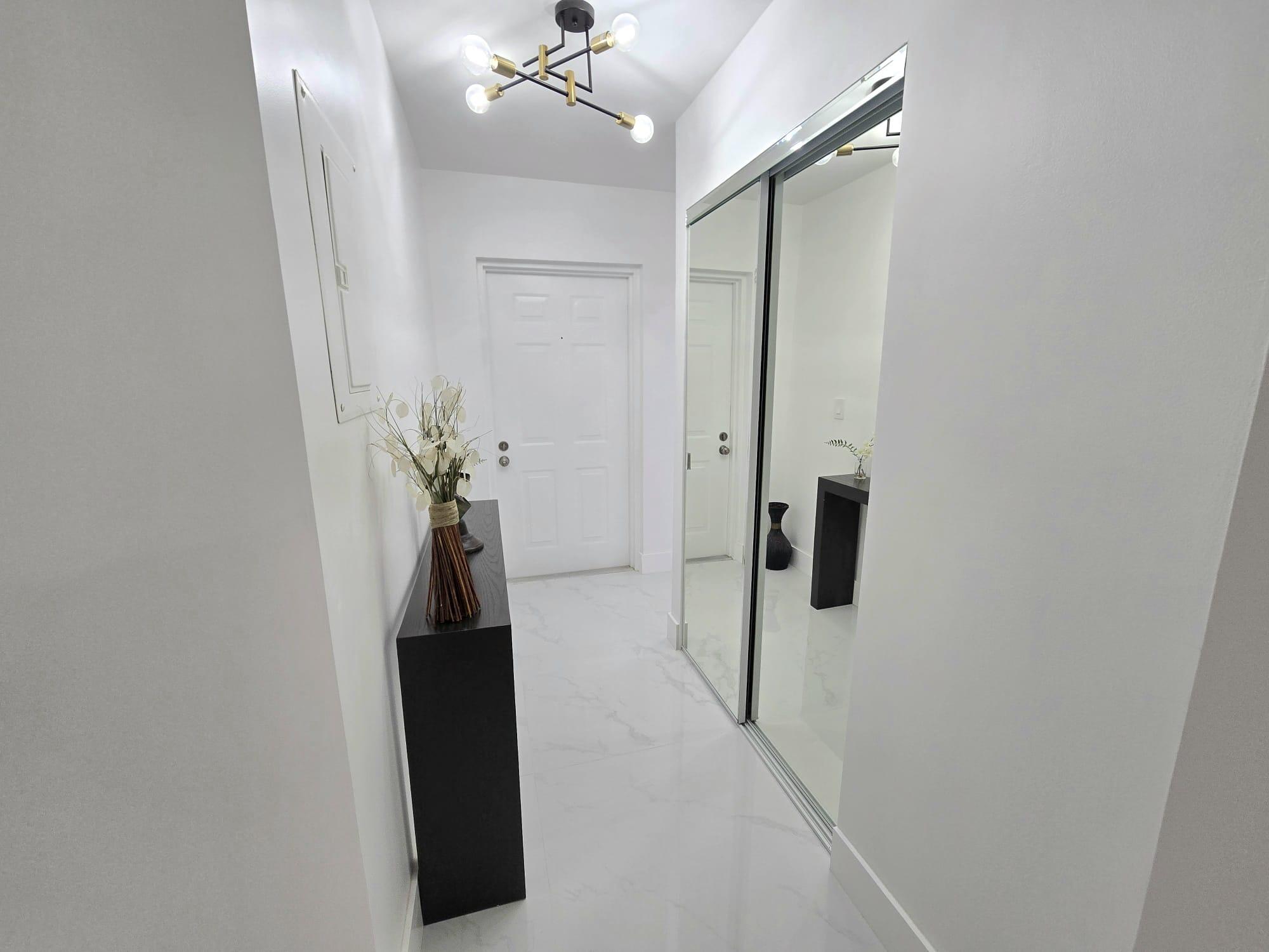 5577 Courtyard, Margate FL 33063