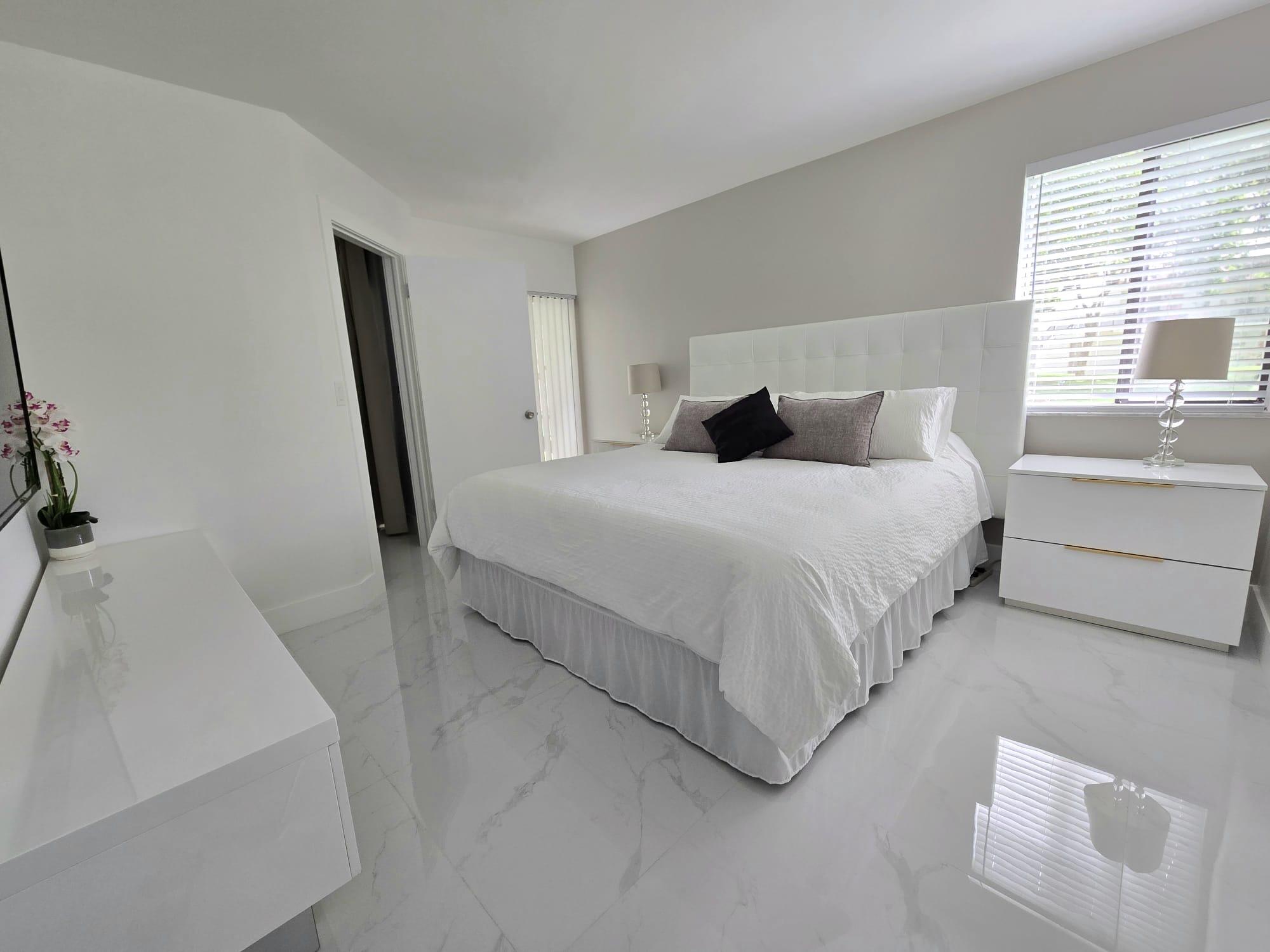 5577 Courtyard, Margate FL 33063