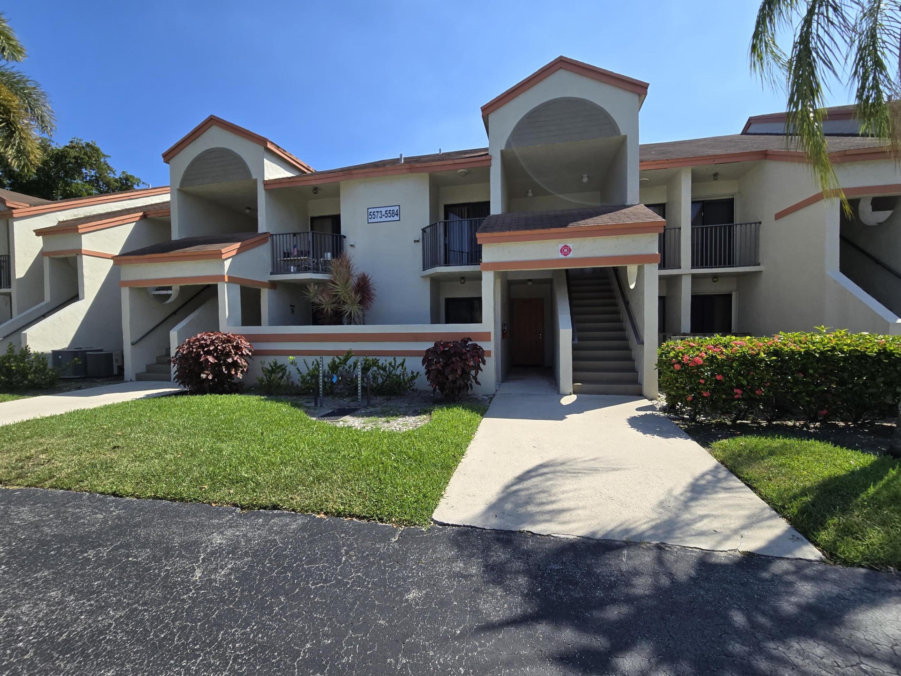 5577 Courtyard, Margate FL 33063