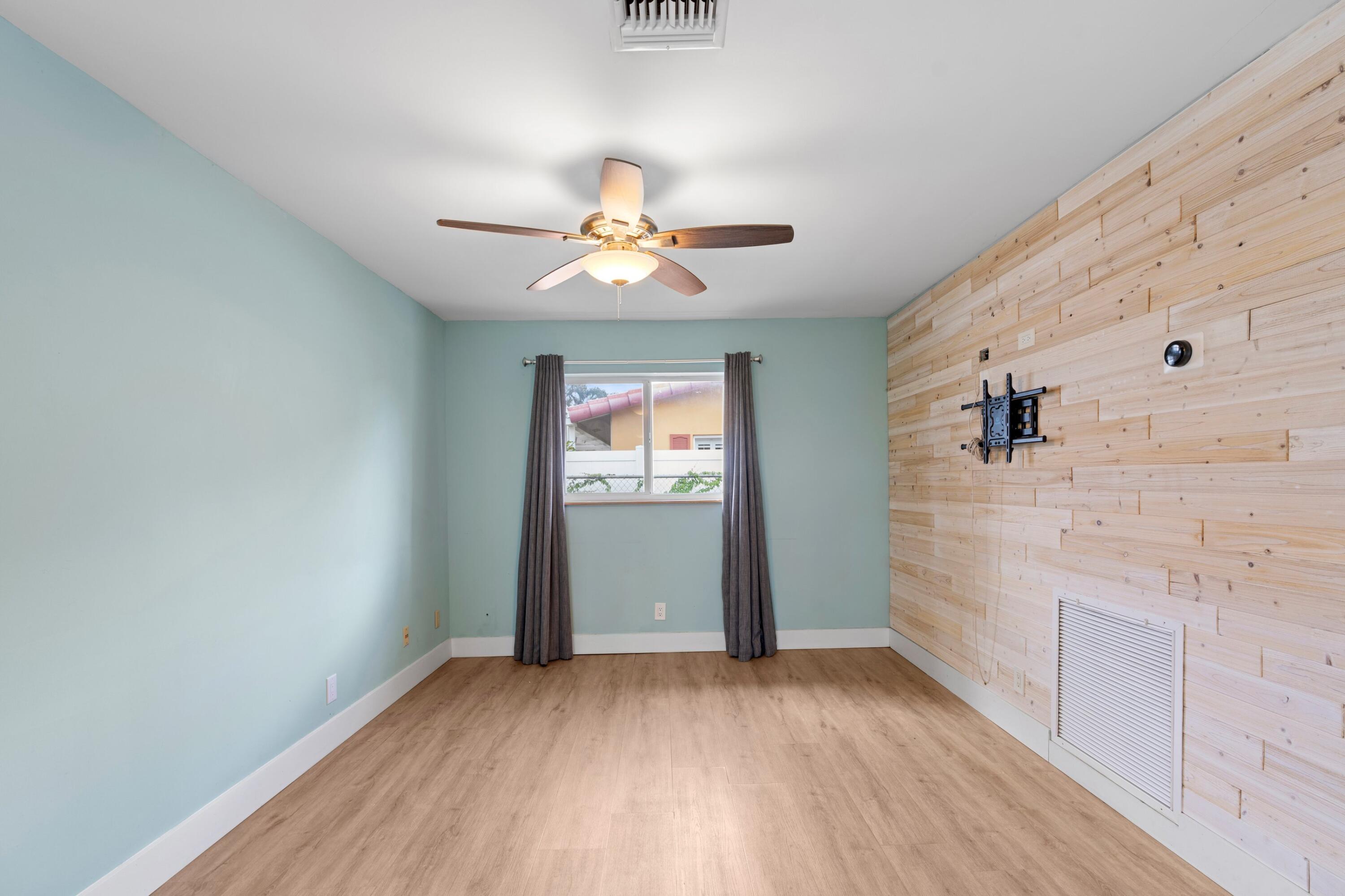 4100 NW 7th, Coconut Creek FL 33066