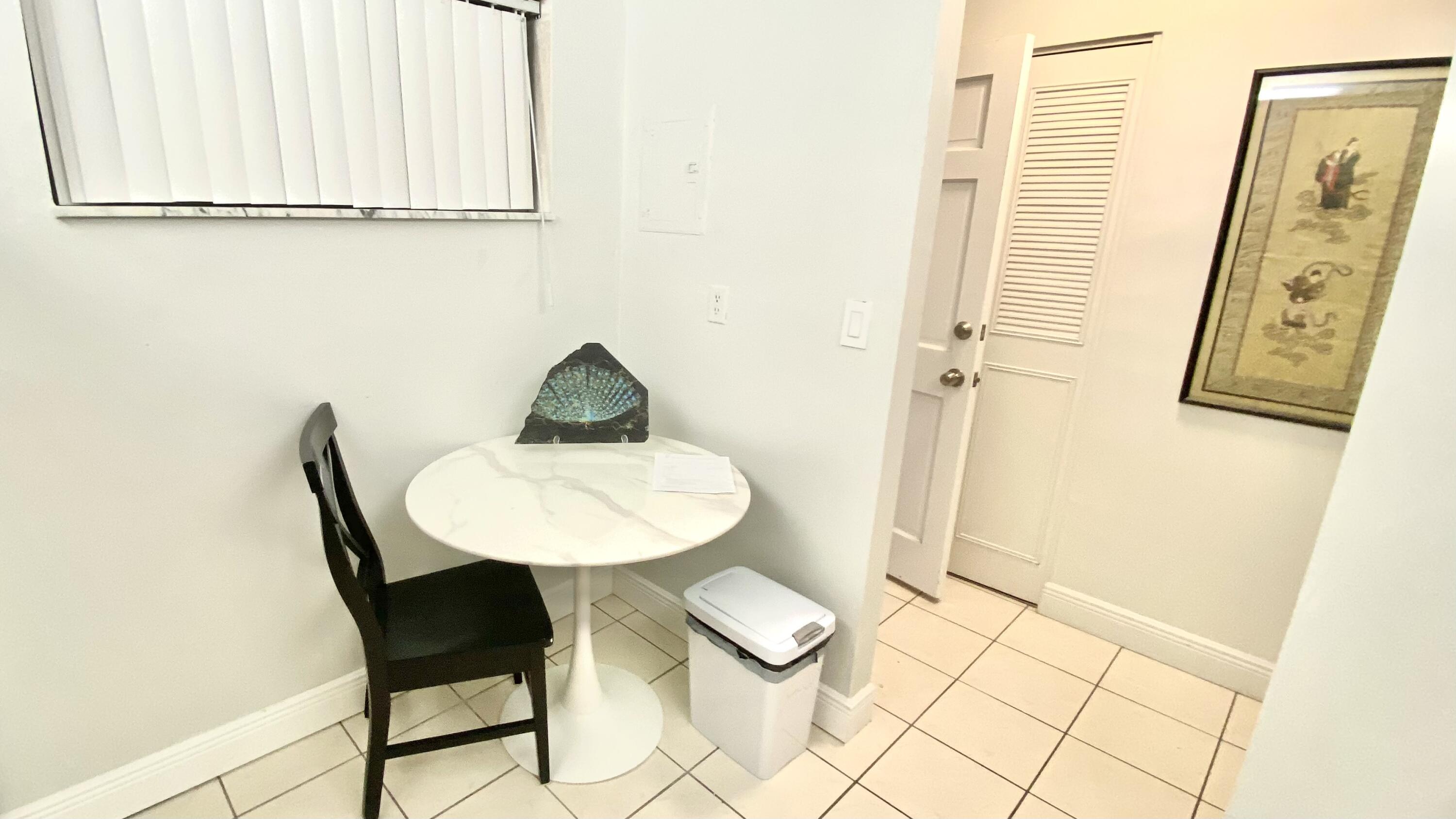 2724 Garden #207, Lake Worth FL 33461