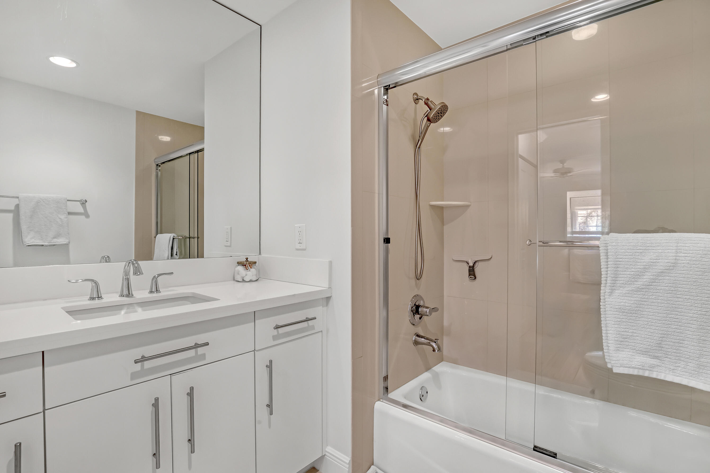 220 Celestial #6, Juno Beach FL 33408