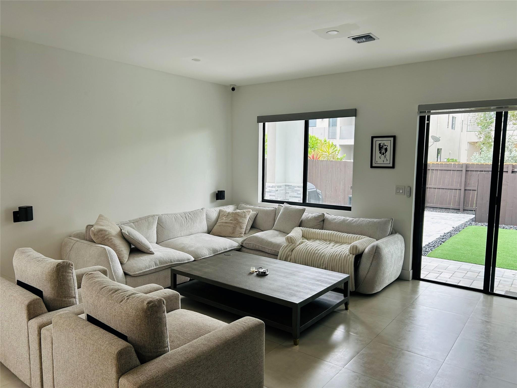 310 SW 9th #1, Fort Lauderdale FL 33315