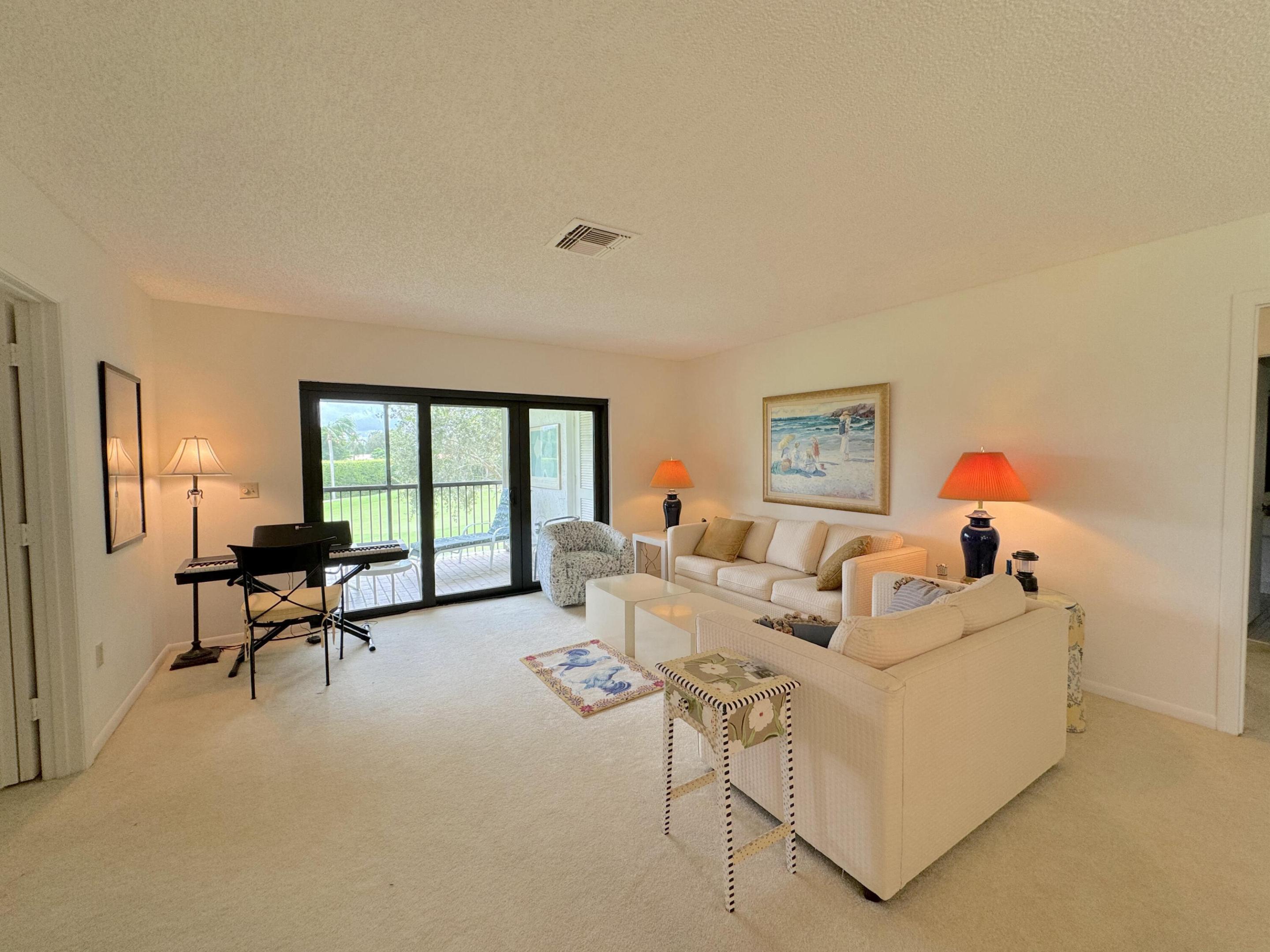 9 Stratford #B, Boynton Beach FL 33436